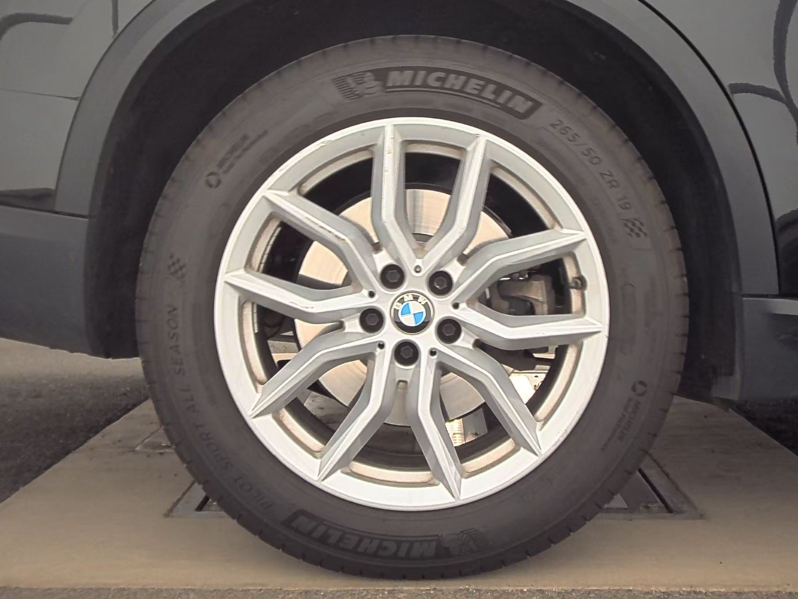 2023 BMW X5 sDrive40i RWD