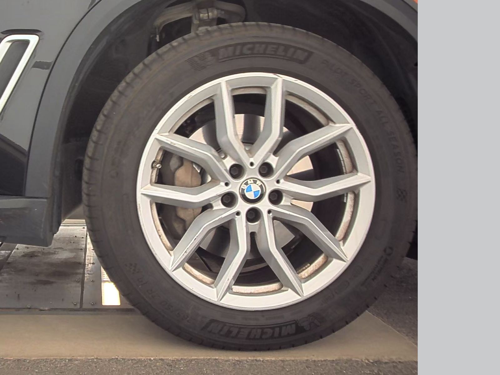 2023 BMW X5 sDrive40i RWD