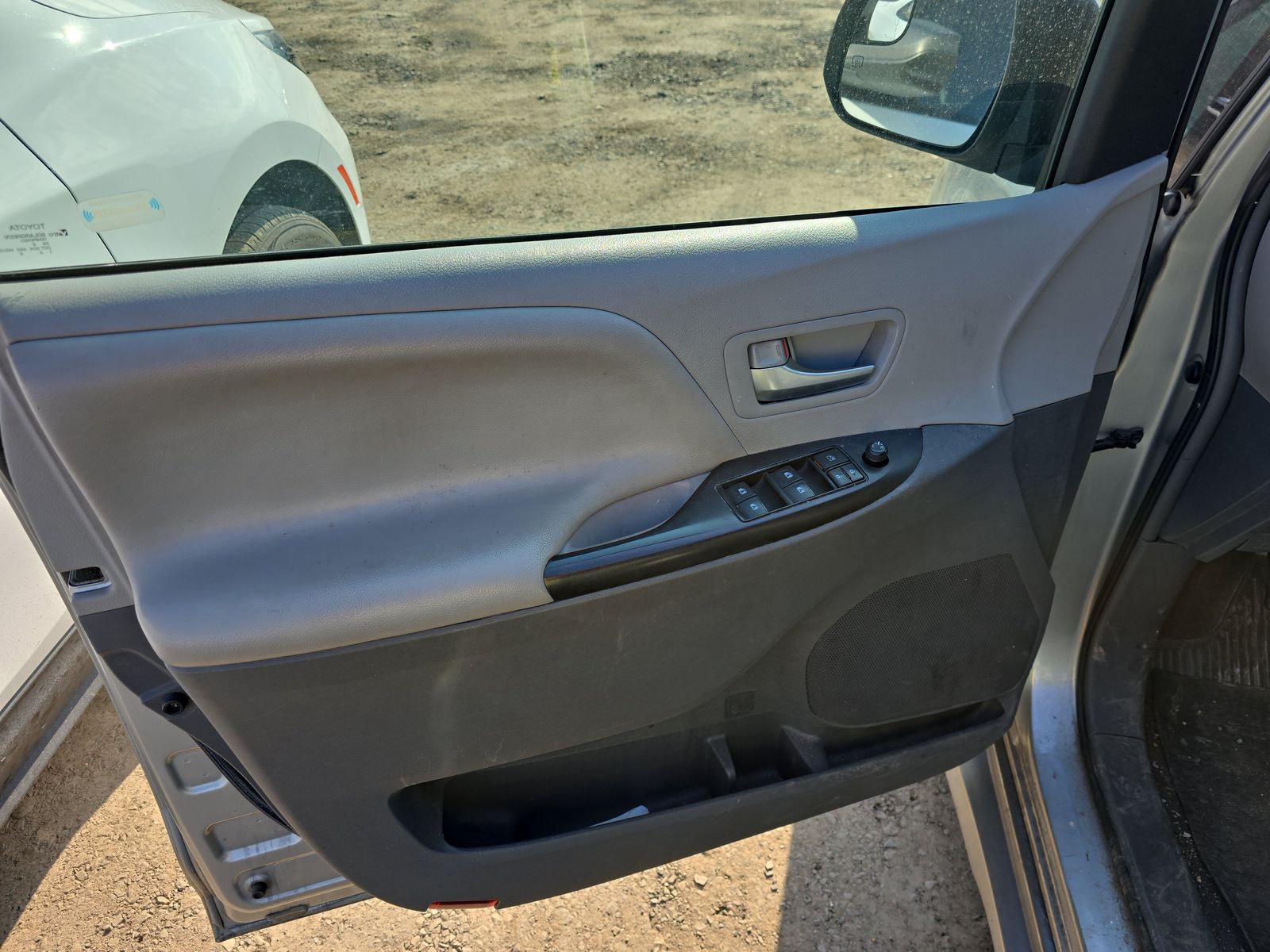 2019 Toyota Sienna LE FWD