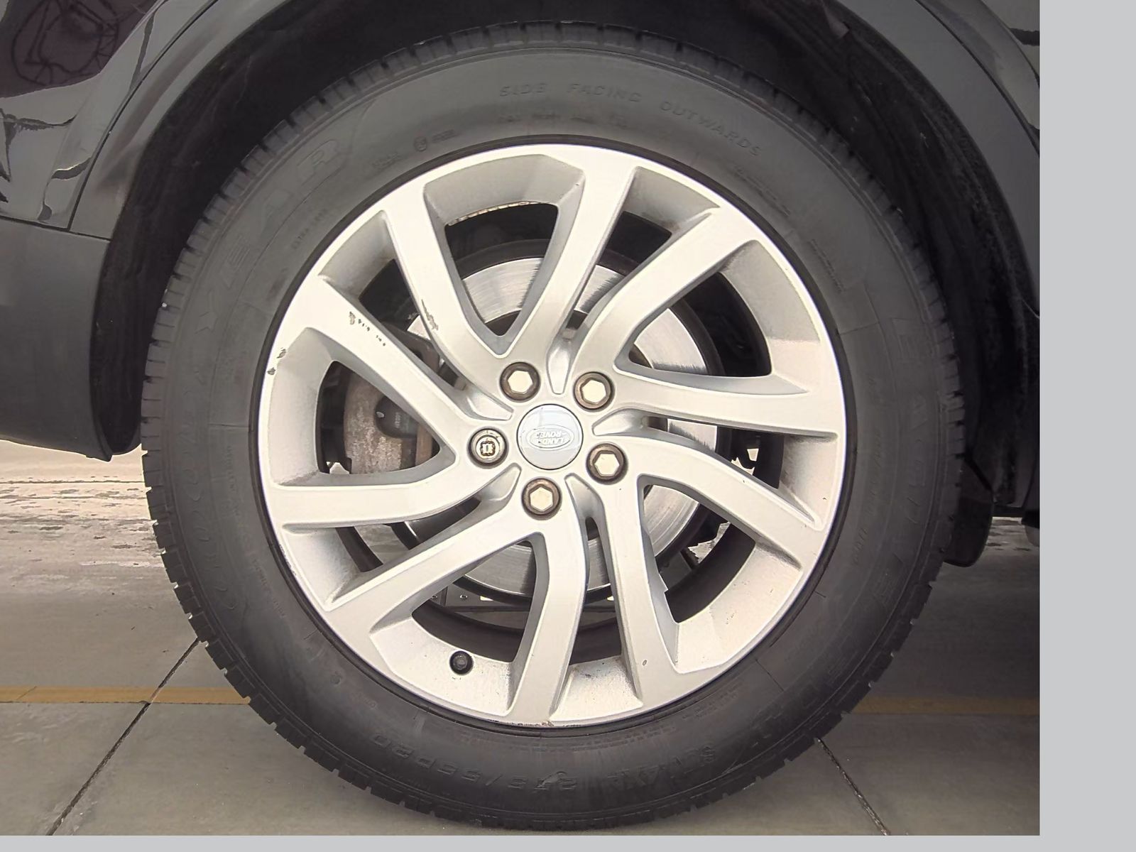 2017 Land Rover Discovery HSE AWD