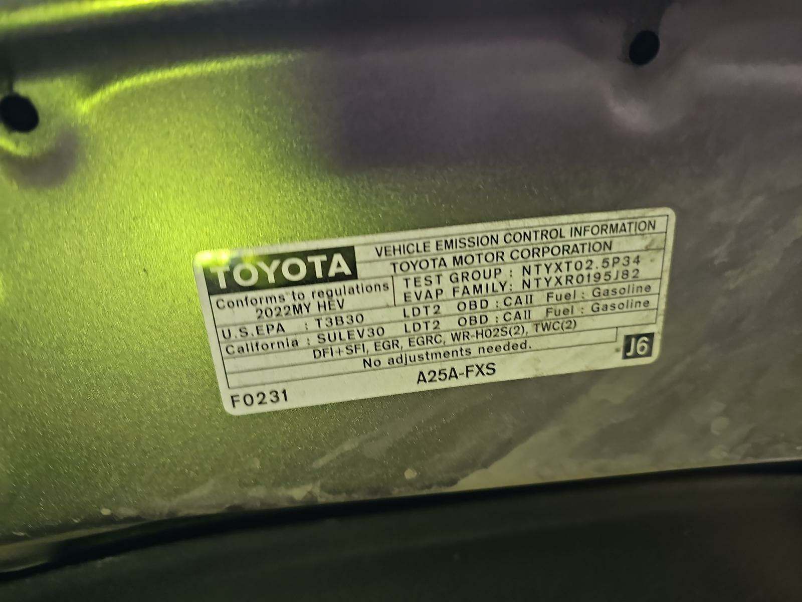 2022 Toyota Sienna Limited FWD