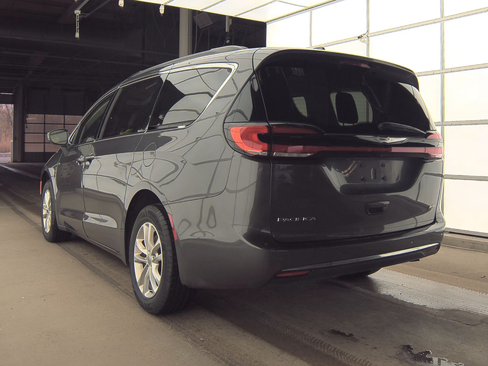 2021 Chrysler Pacifica Touring AWD