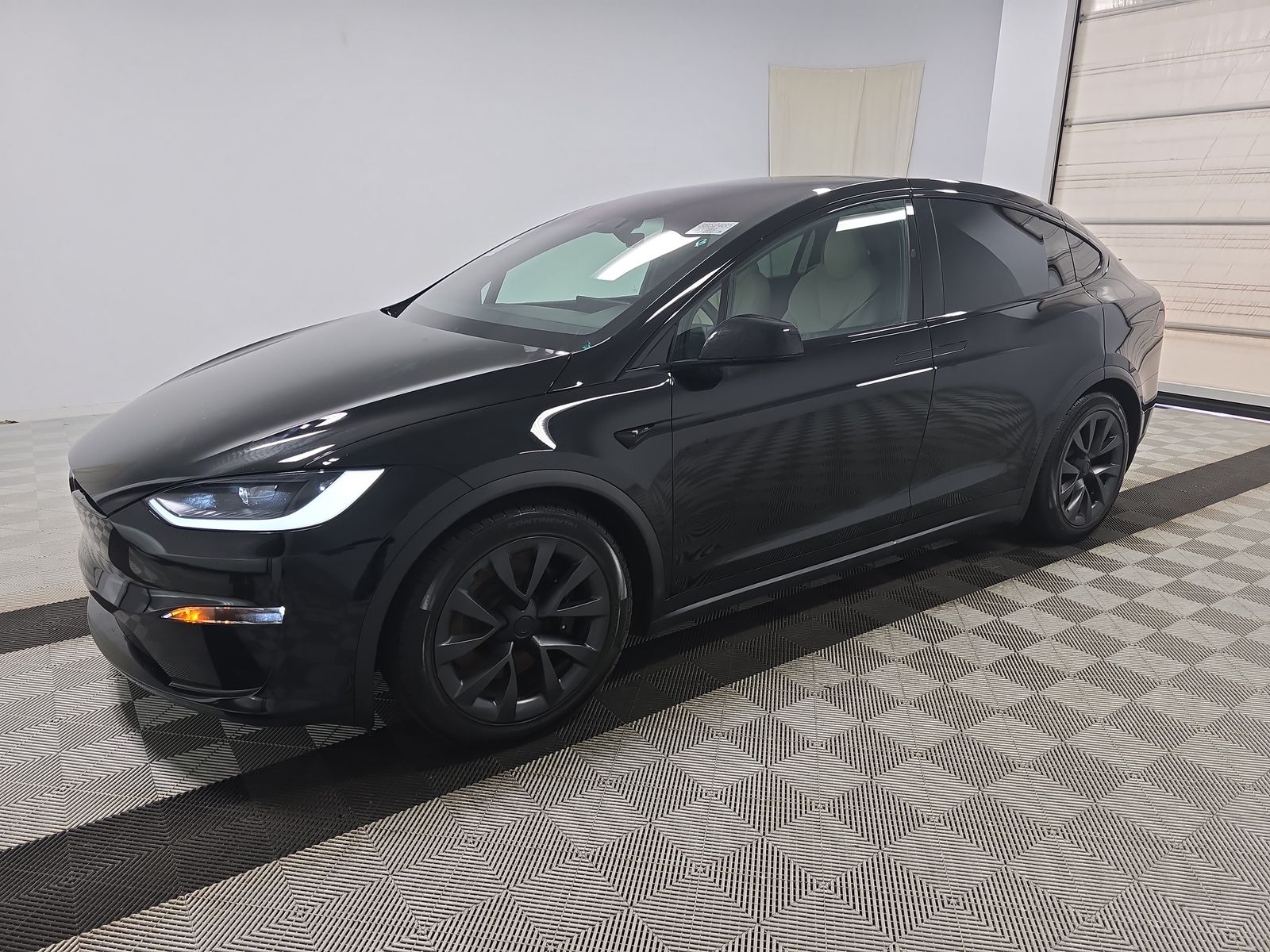2023 Tesla Model X Base AWD