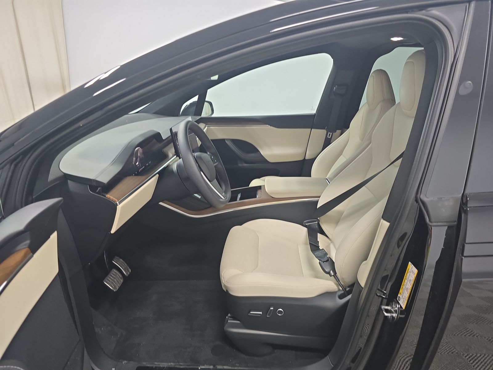 2023 Tesla Model X Base AWD