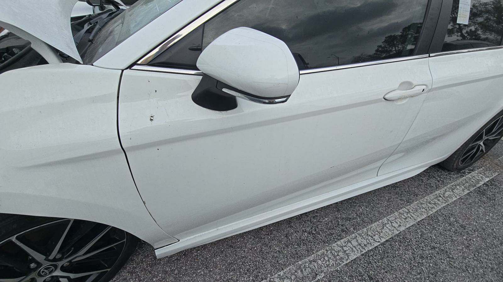 2022 Toyota Camry SE FWD