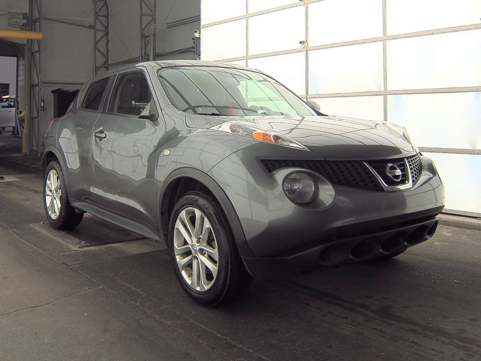 2012 Nissan JUKE SV FWD
