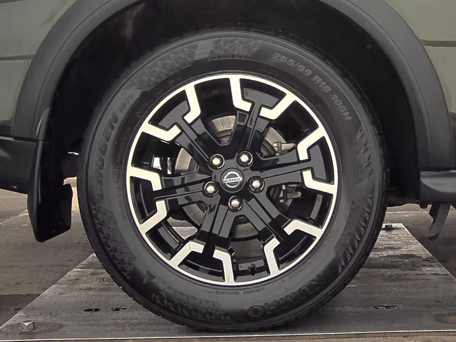 2019 Nissan Pathfinder SV FWD