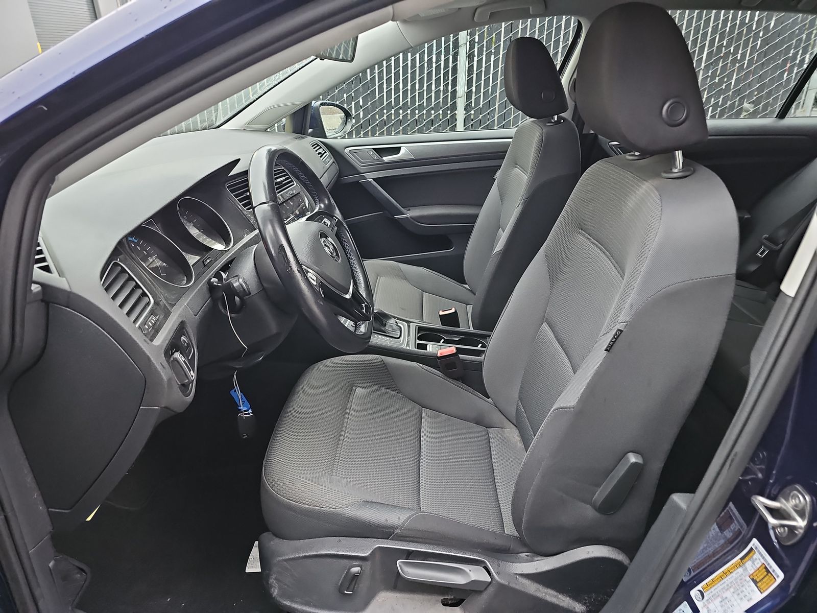 2019 Volkswagen Golf Electric SE FWD