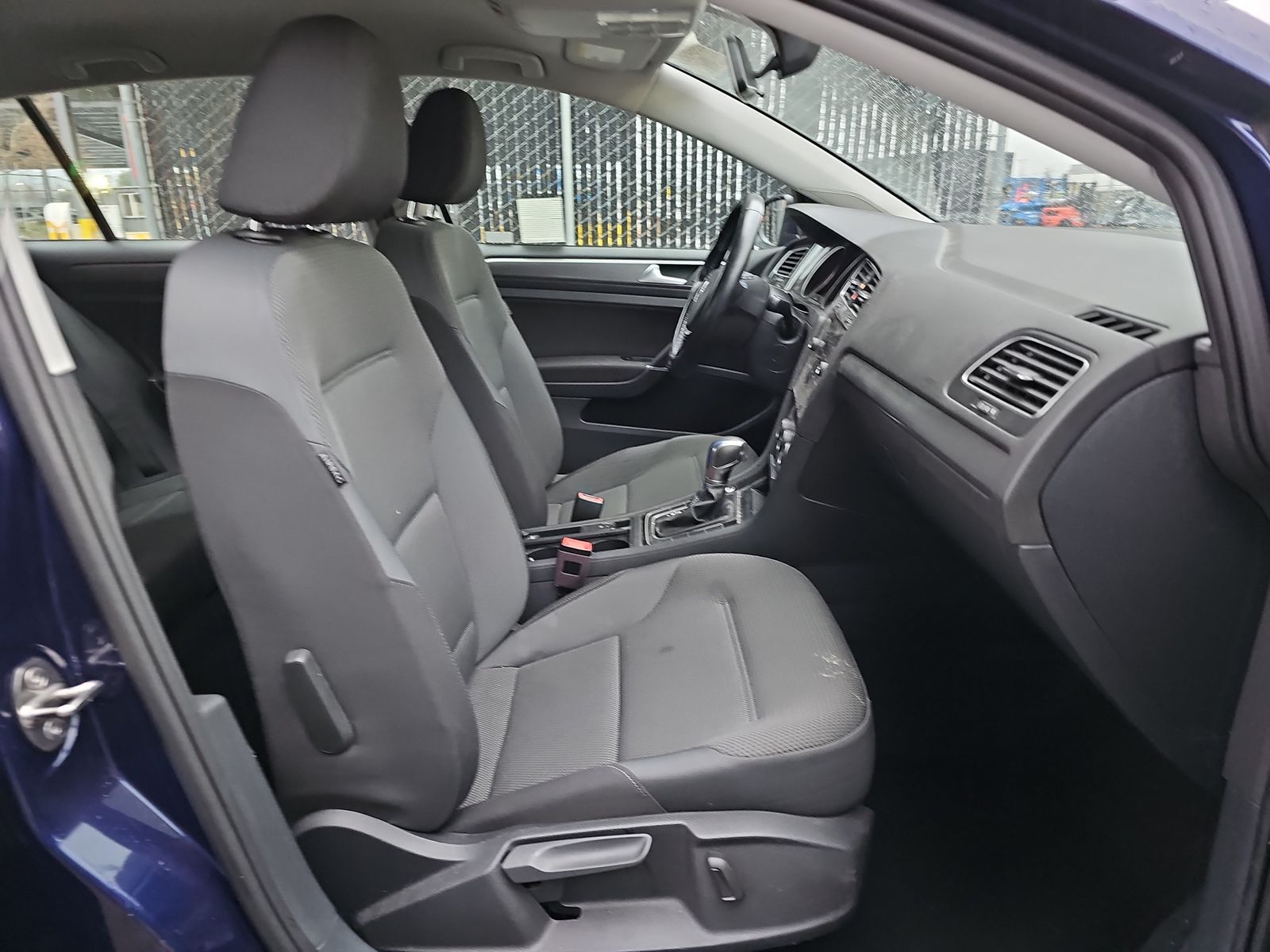 2019 Volkswagen Golf Electric SE FWD