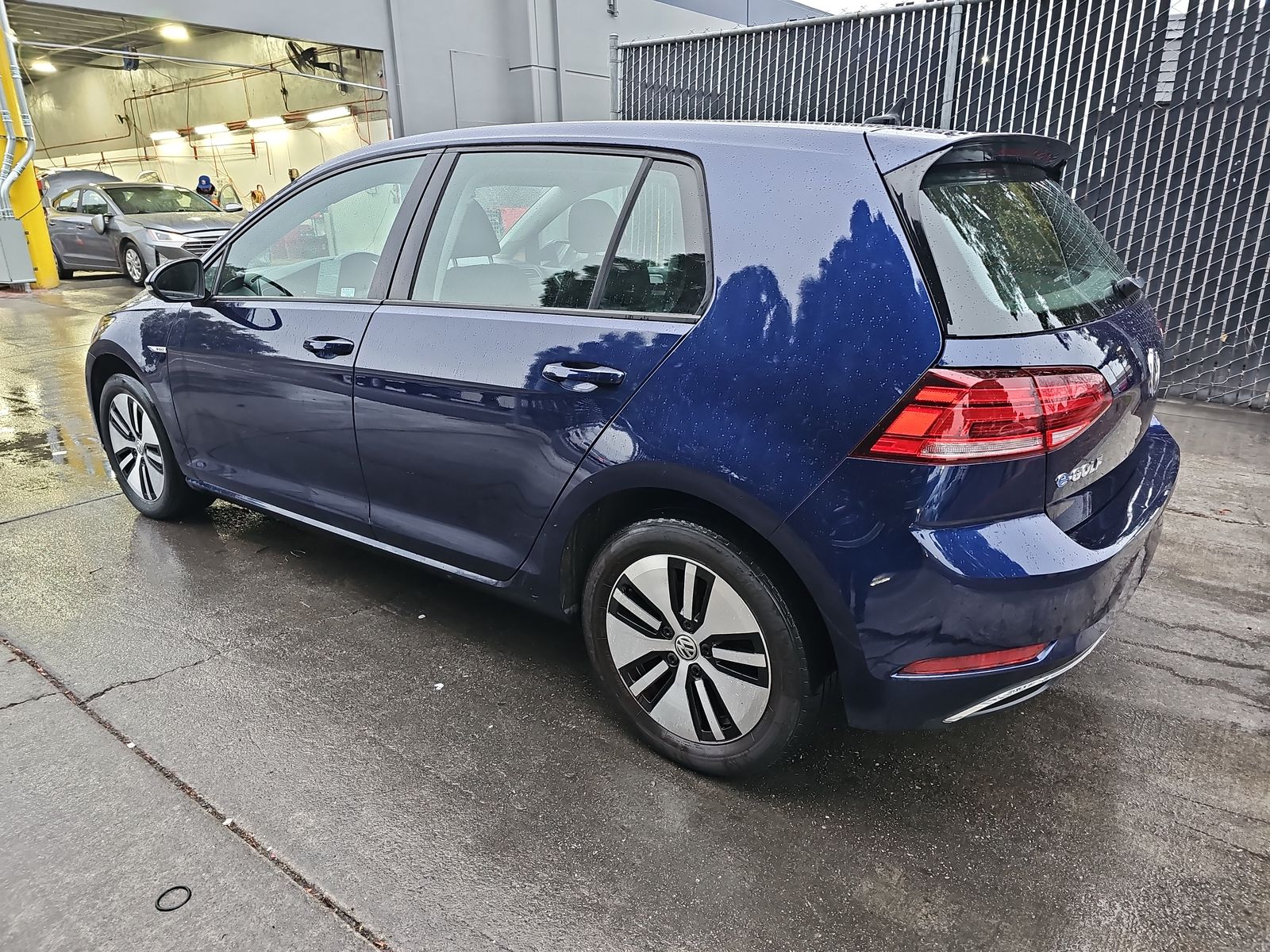 2019 Volkswagen Golf Electric SE FWD