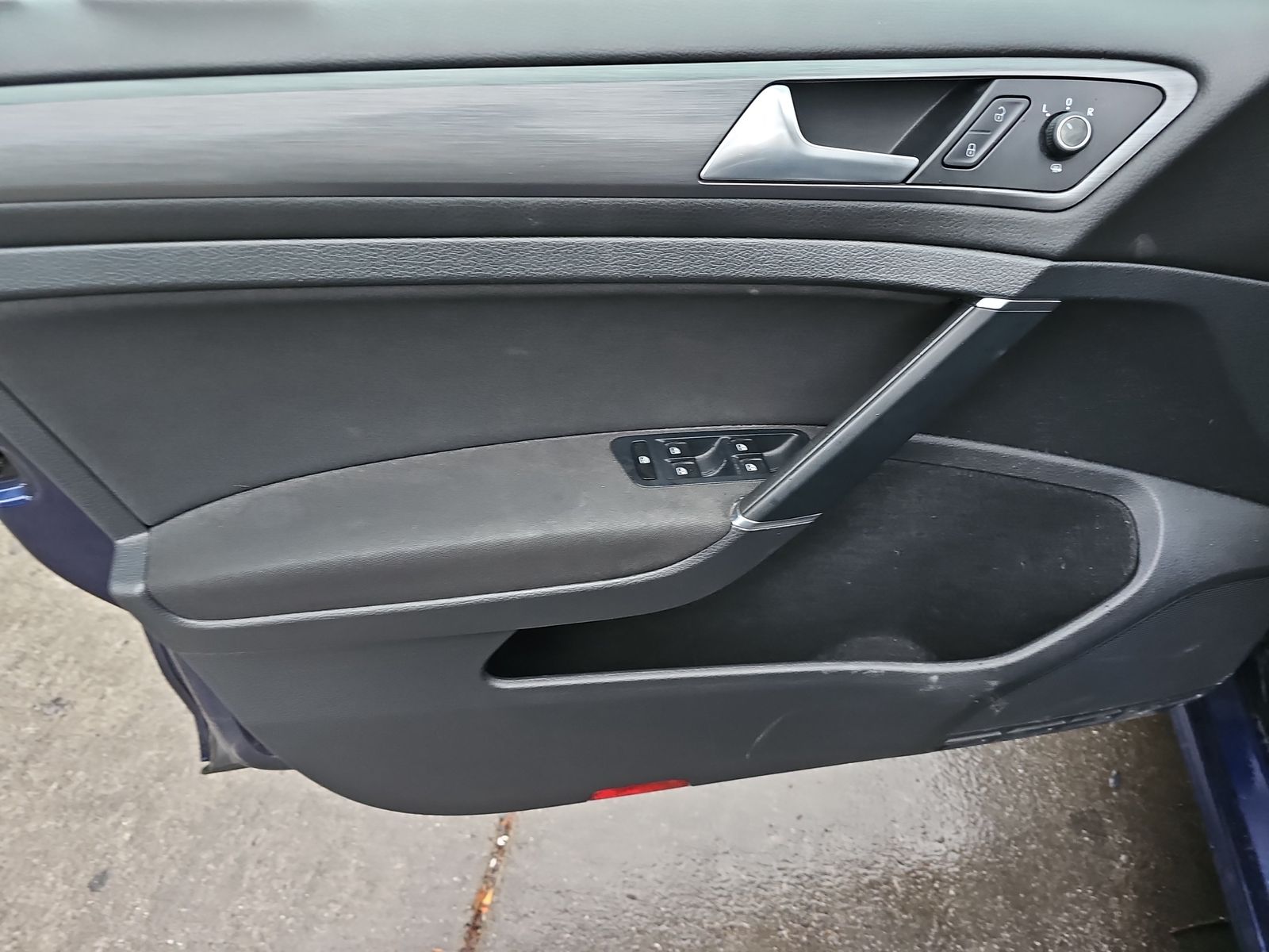 2019 Volkswagen Golf Electric SE FWD