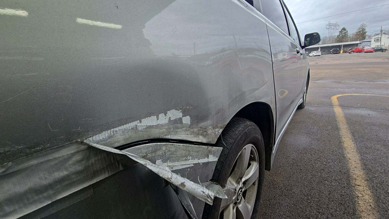 2019 Toyota Sienna LE FWD