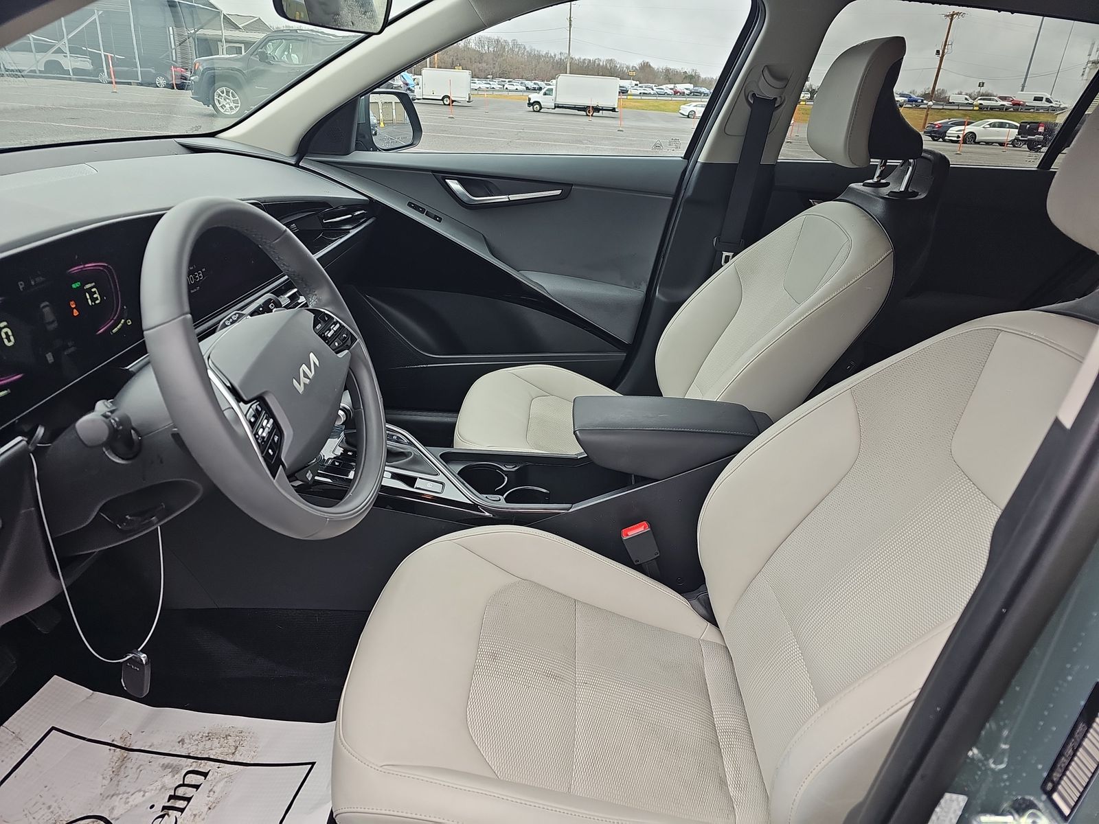 2023 Kia Niro EX FWD