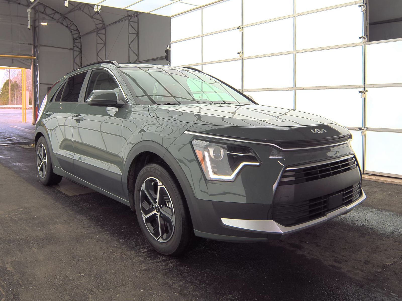 2023 Kia Niro EX FWD