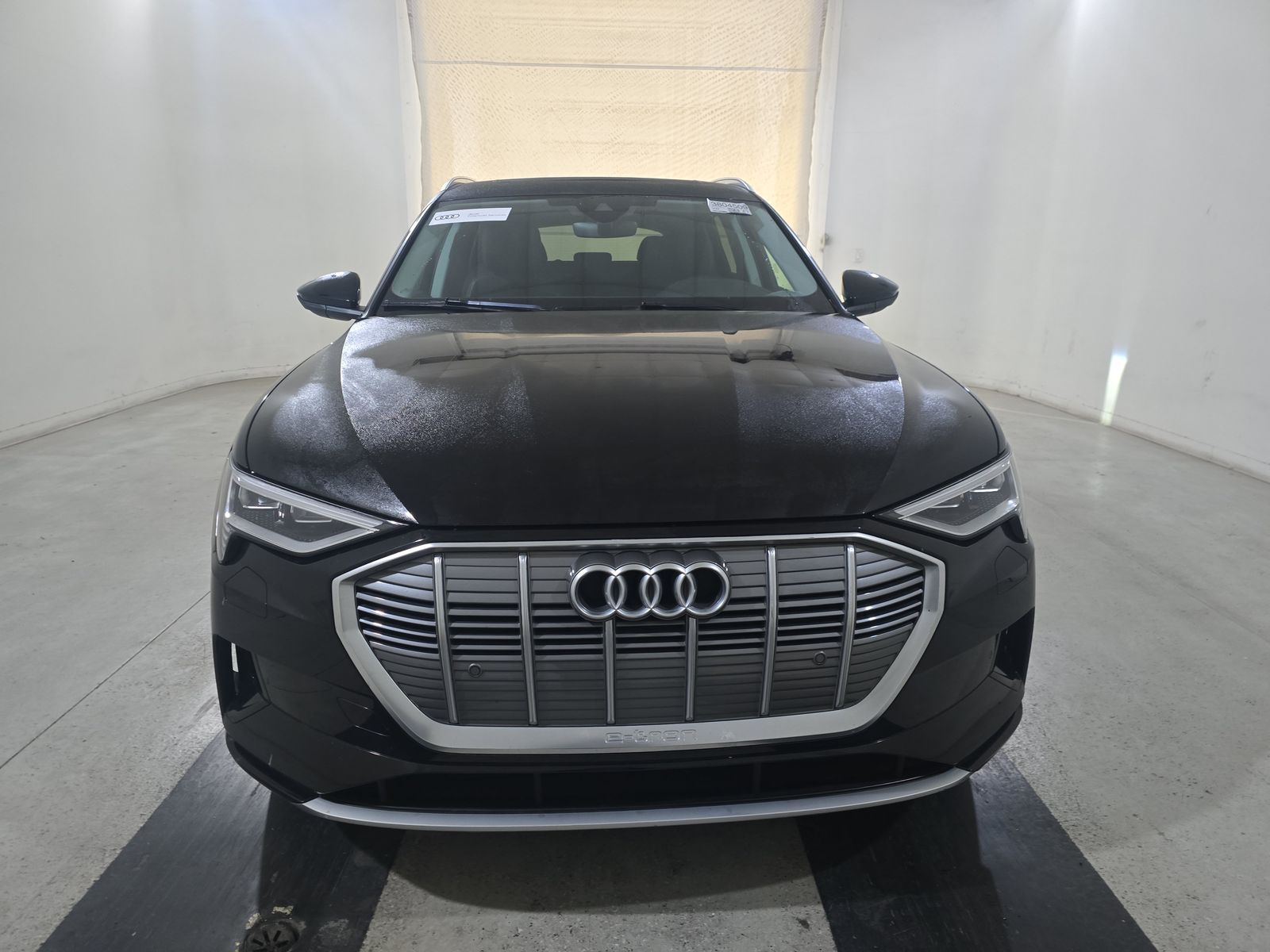 2022 Audi e-tron Premium AWD