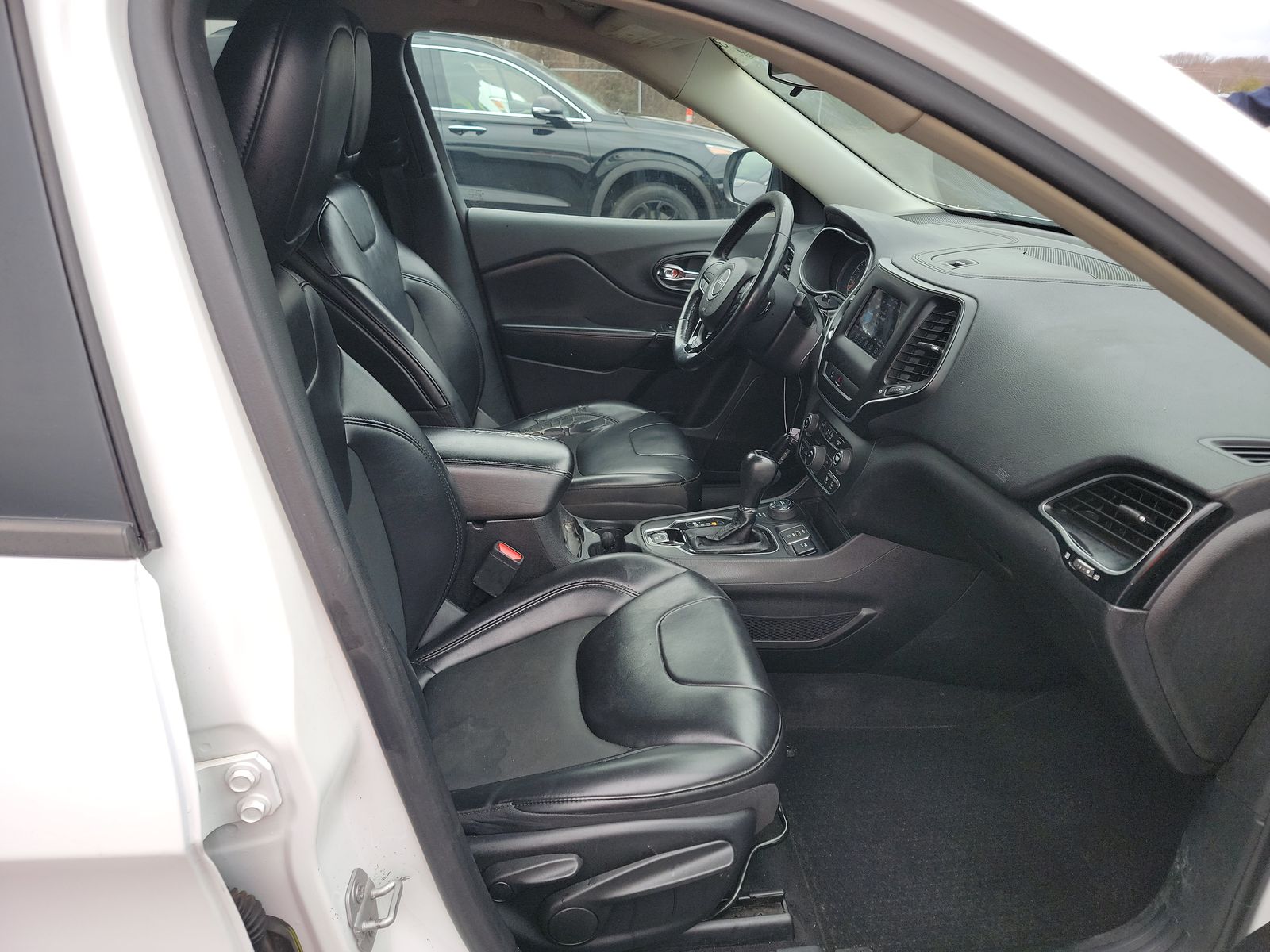 2019 Jeep Cherokee Latitude Altitude Edition AWD