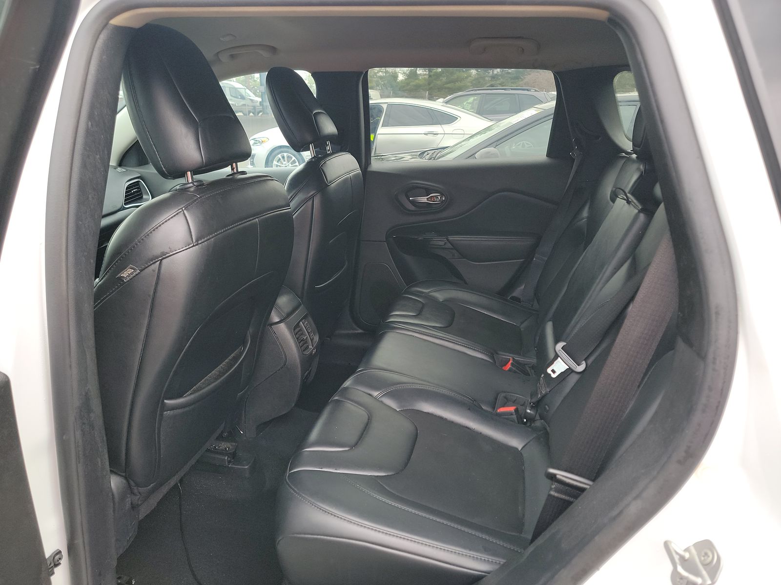 2019 Jeep Cherokee Latitude Altitude Edition AWD