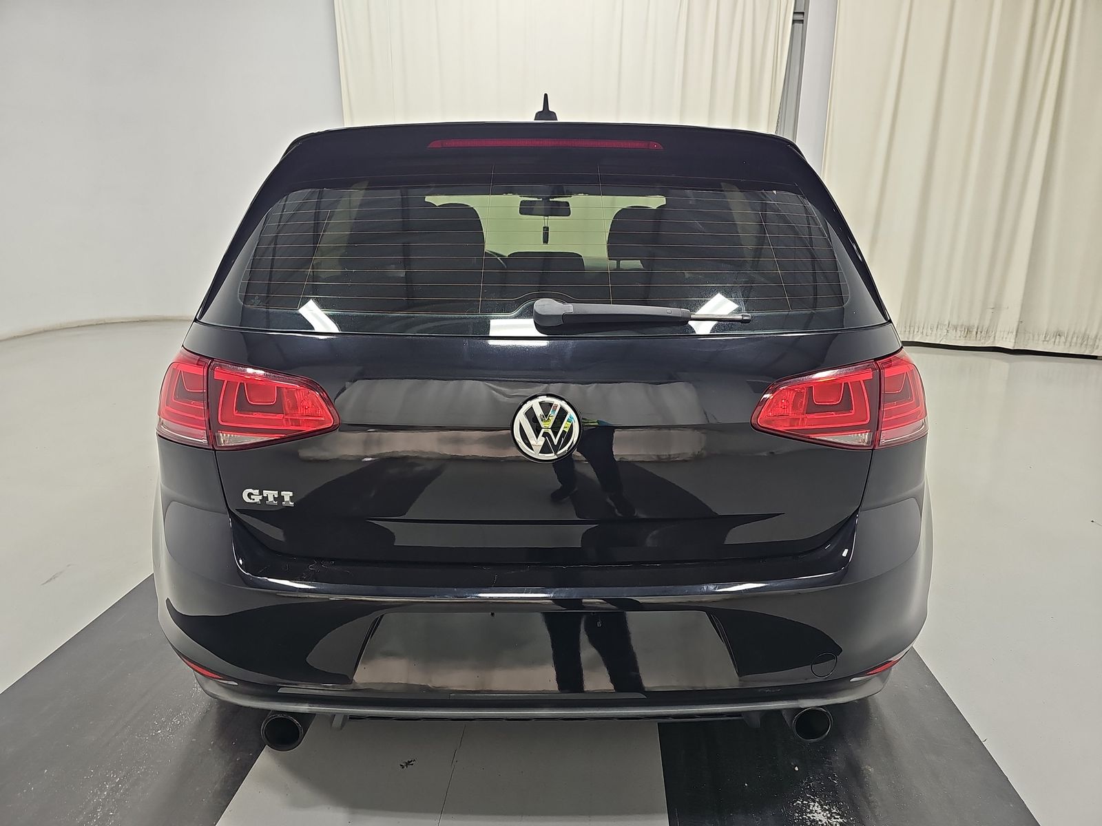 2017 Volkswagen Golf GTI 2.0T S FWD