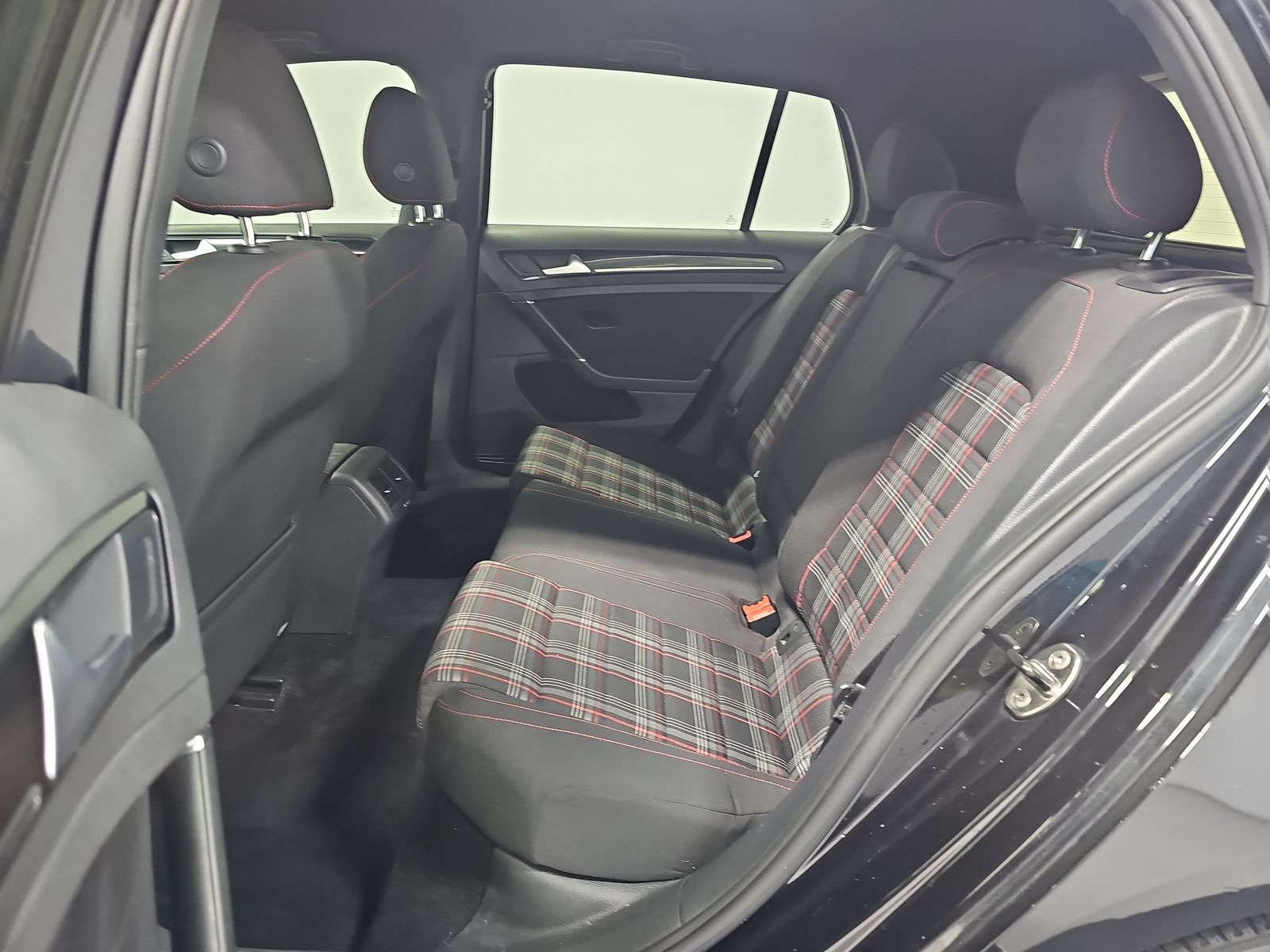 2017 Volkswagen Golf GTI 2.0T S FWD