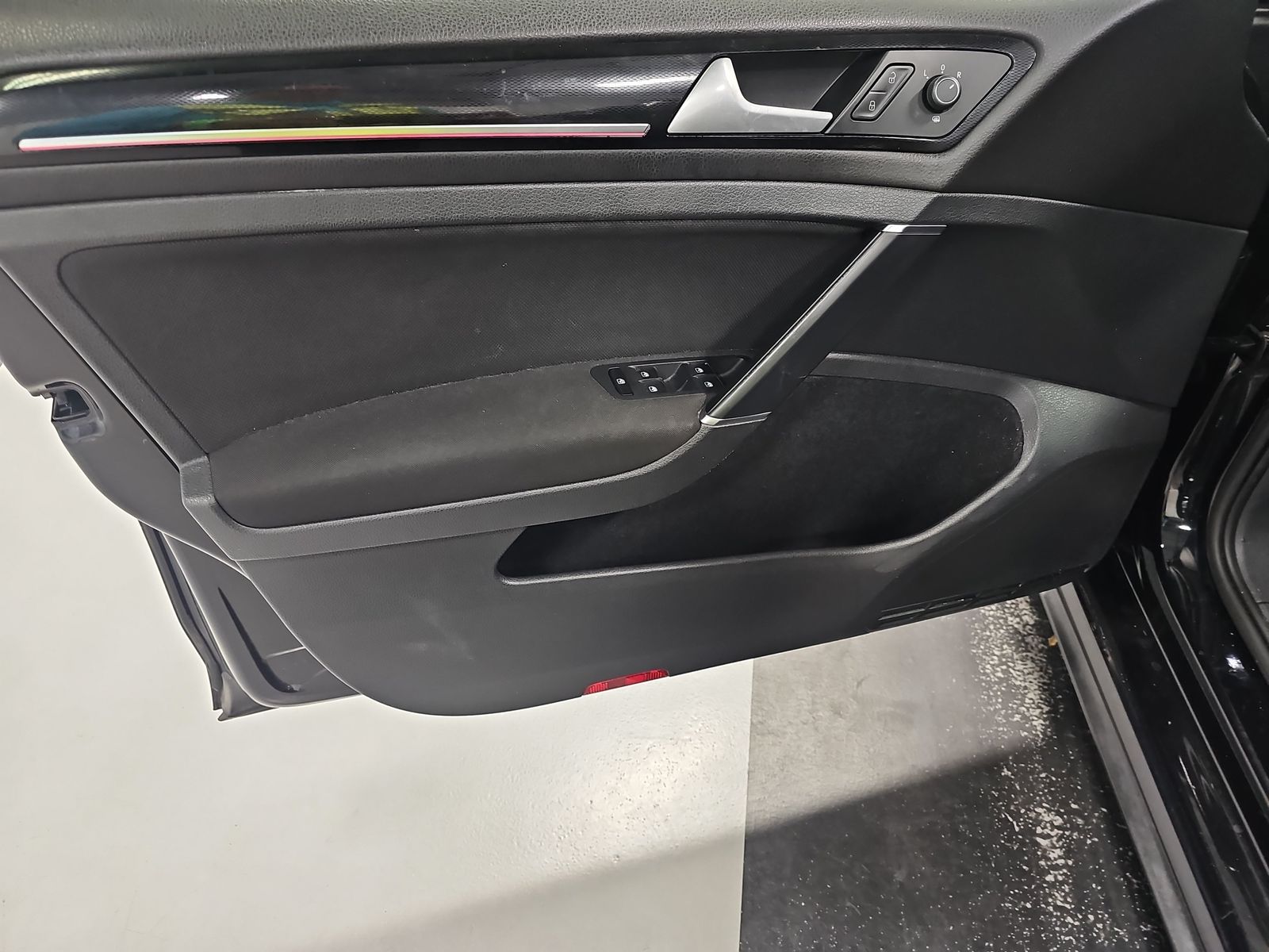 2017 Volkswagen Golf GTI 2.0T S FWD