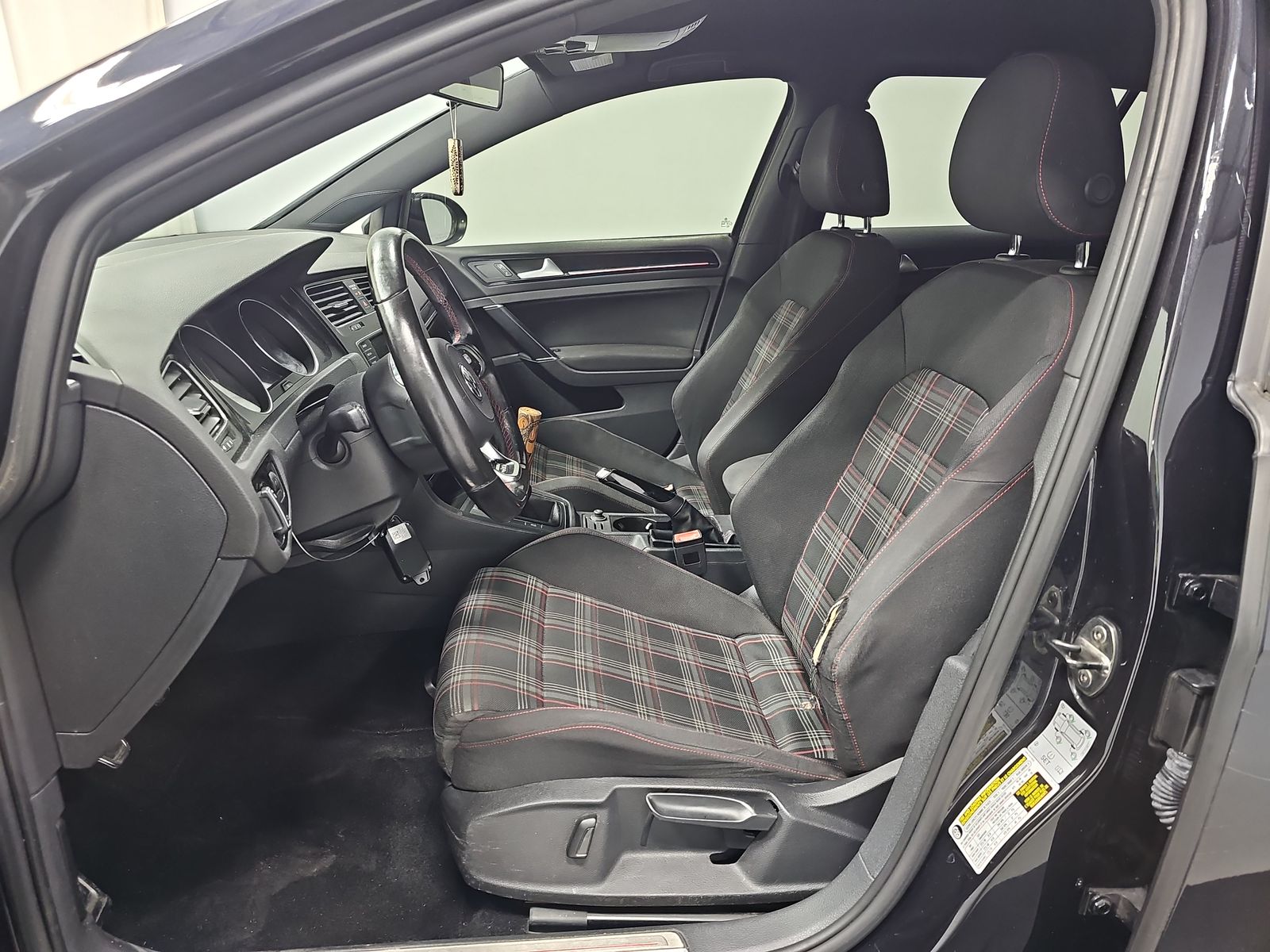 2017 Volkswagen Golf GTI 2.0T S FWD