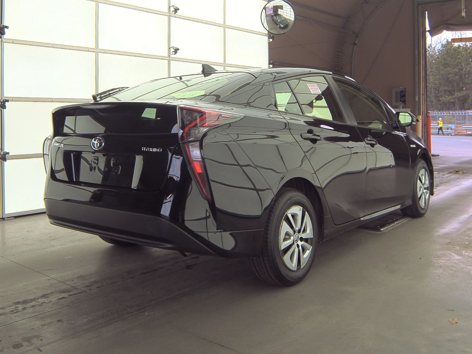 2016 Toyota Prius Three FWD