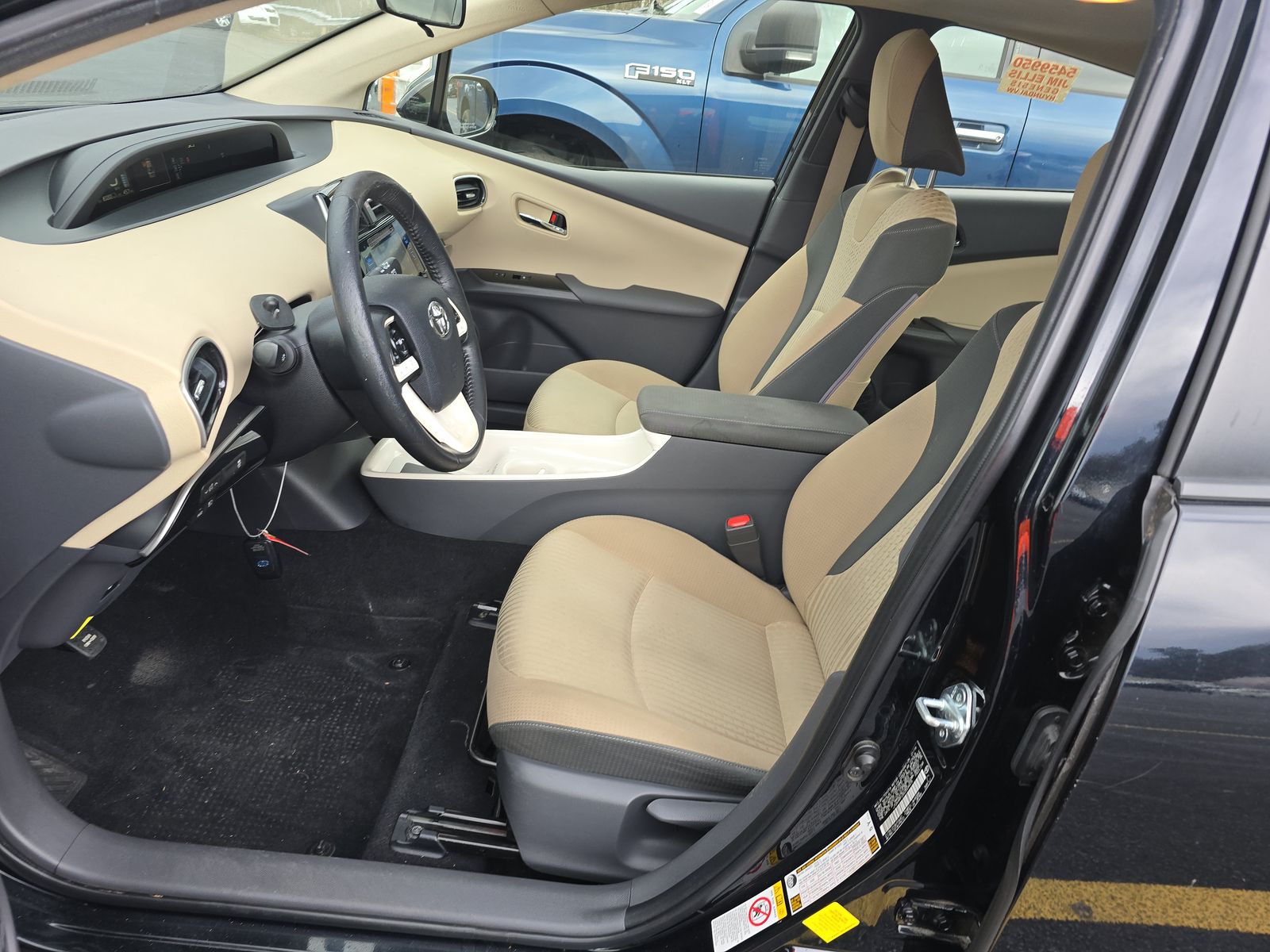 2016 Toyota Prius Three FWD