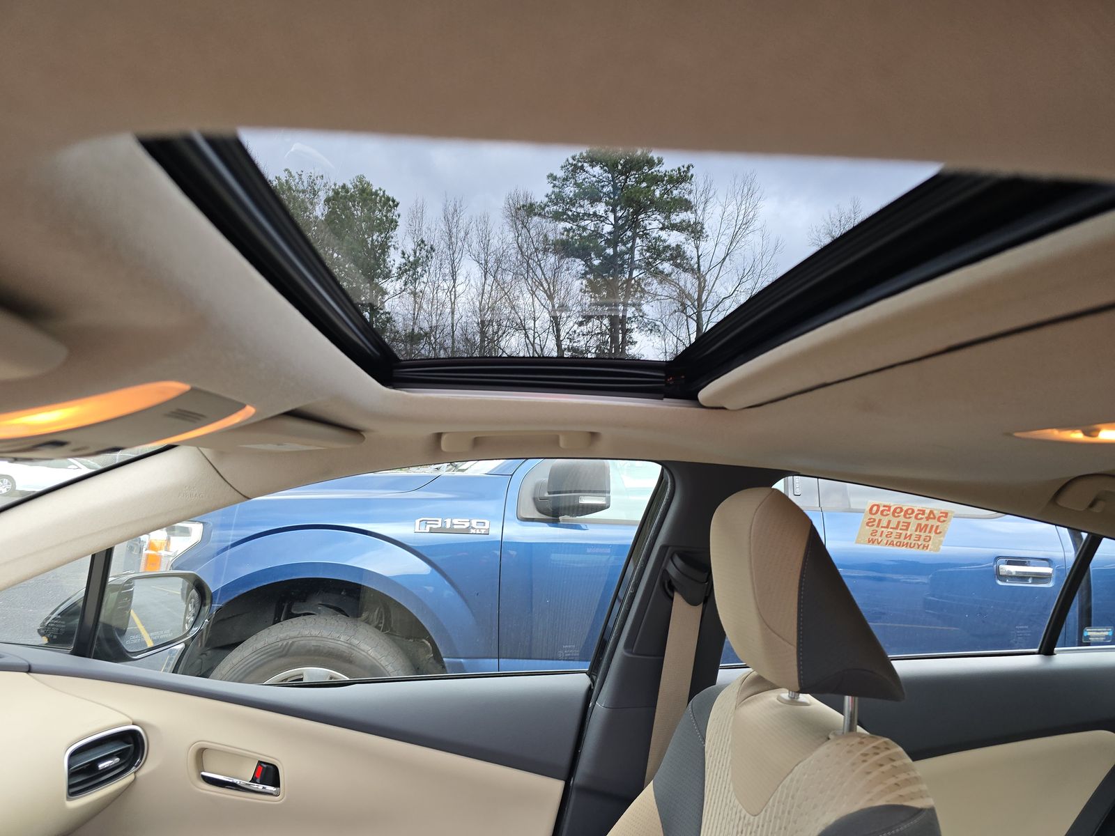 2016 Toyota Prius Three FWD