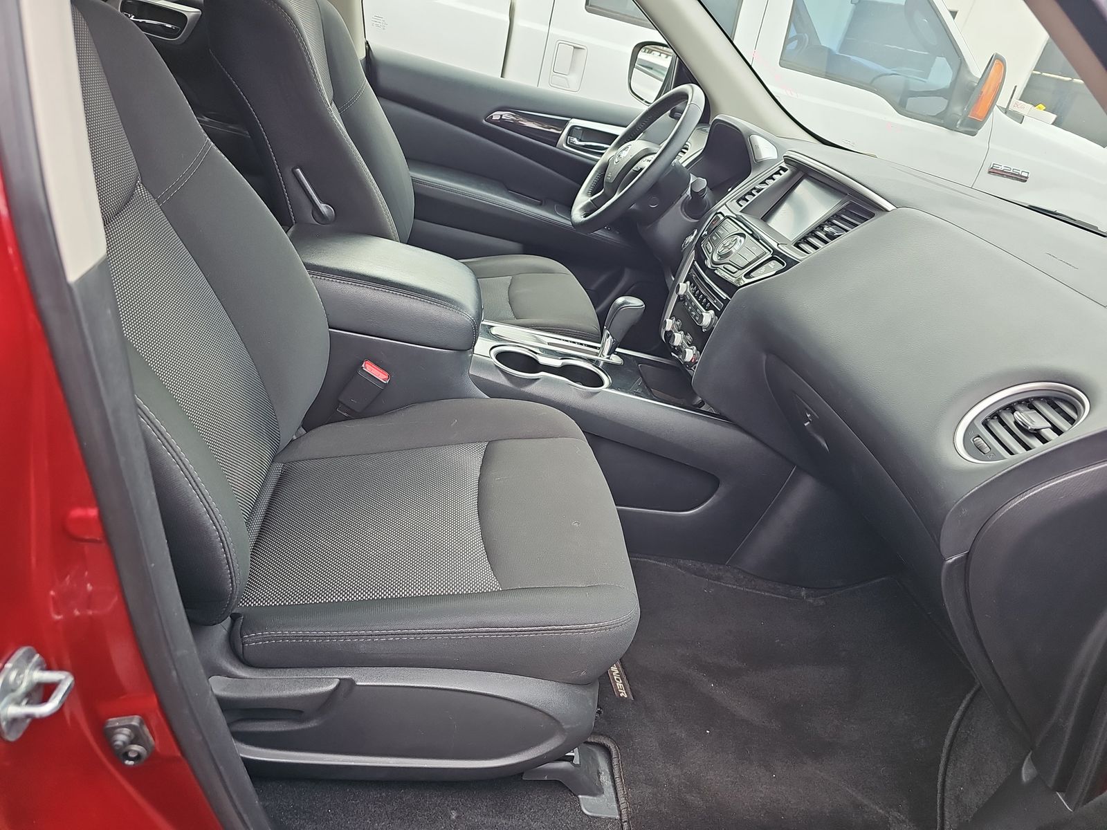 2020 Nissan Pathfinder SV FWD