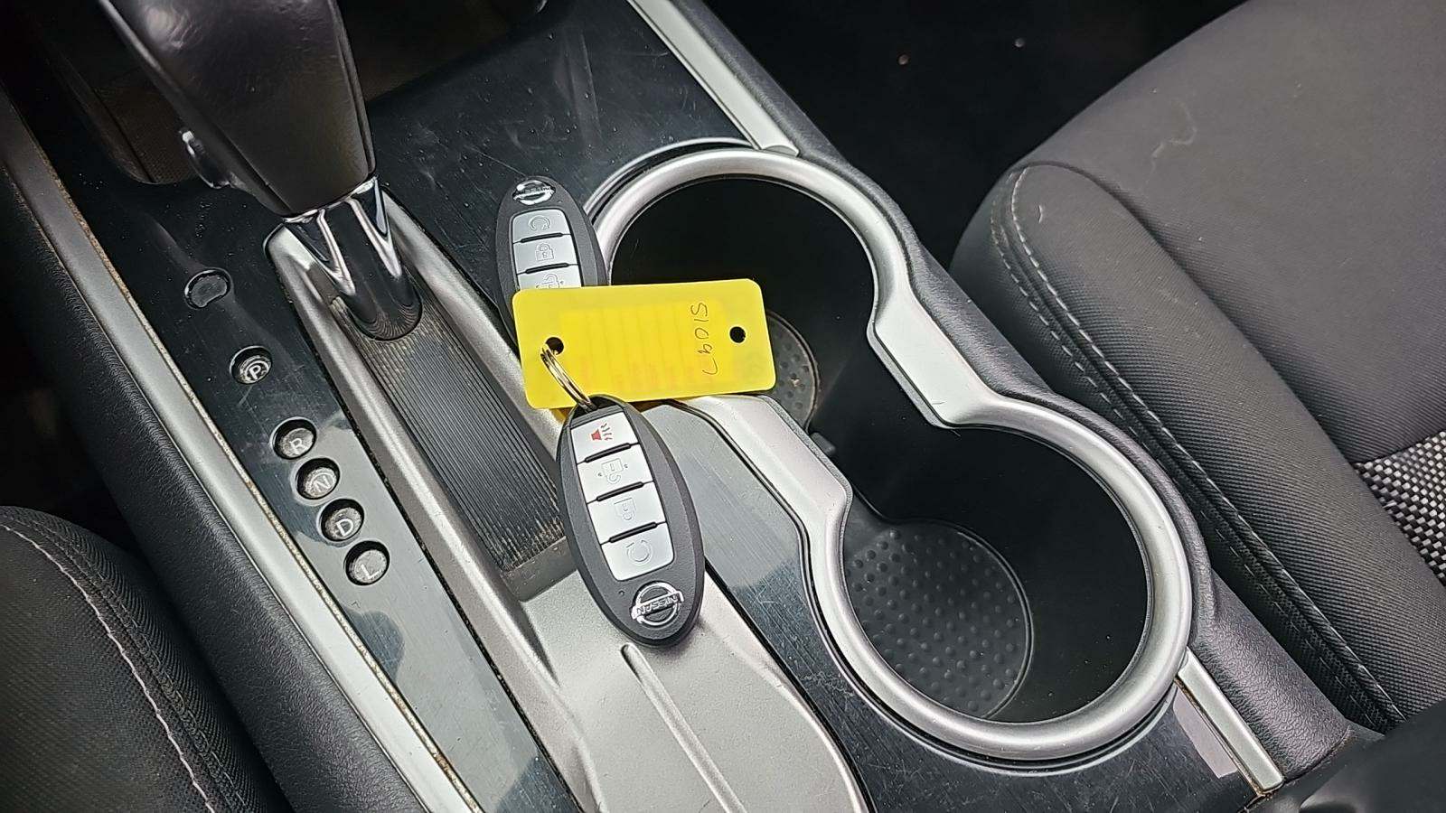 2020 Nissan Pathfinder SV FWD