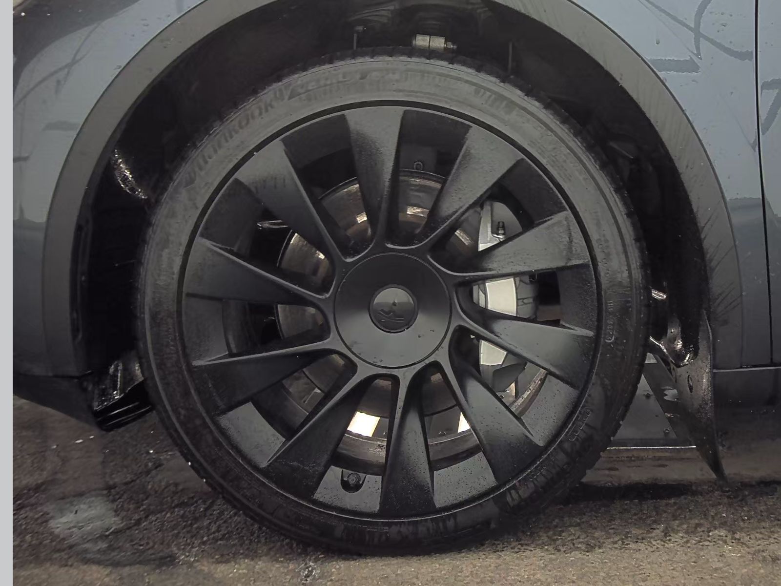 2023 Tesla Model Y Long Range AWD