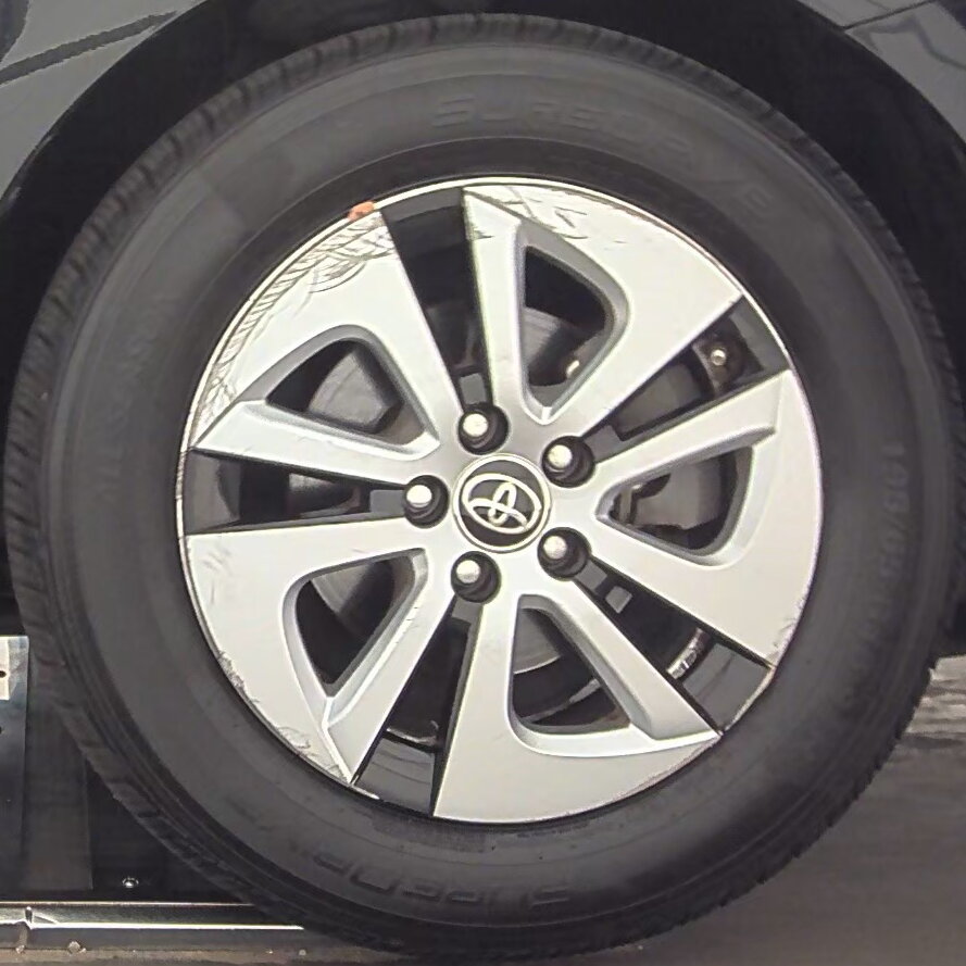 2016 Toyota Prius Three FWD