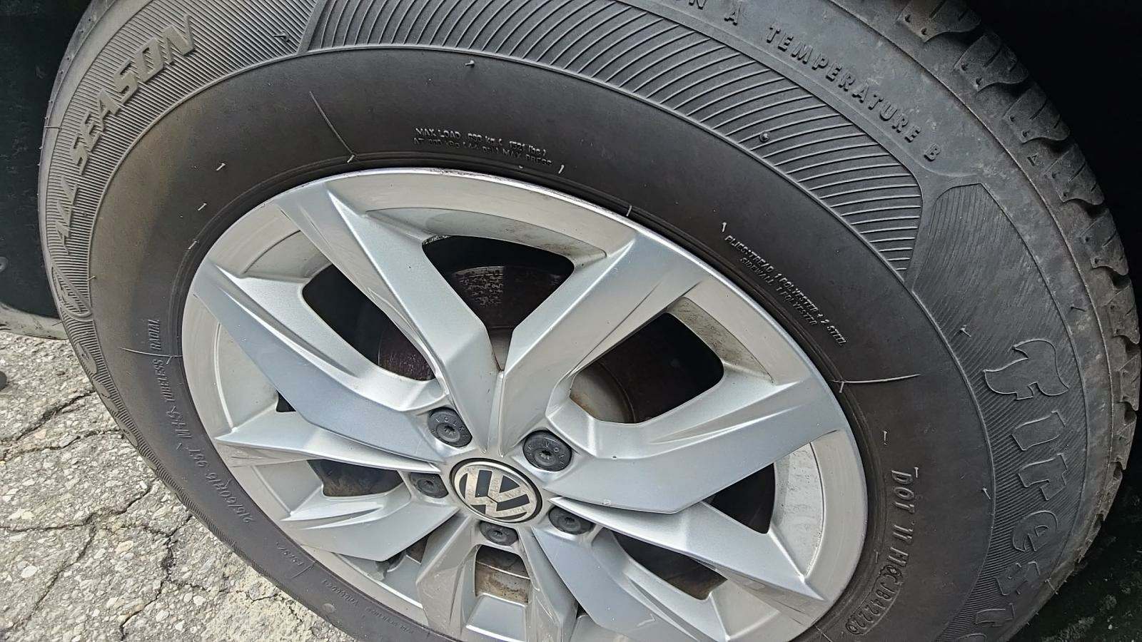 2017 Volkswagen Passat 1.8T S FWD