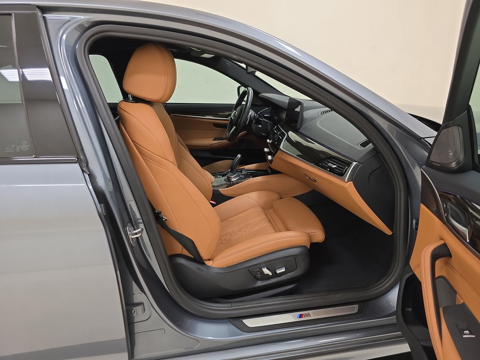 2022 BMW 5 Series 540i RWD