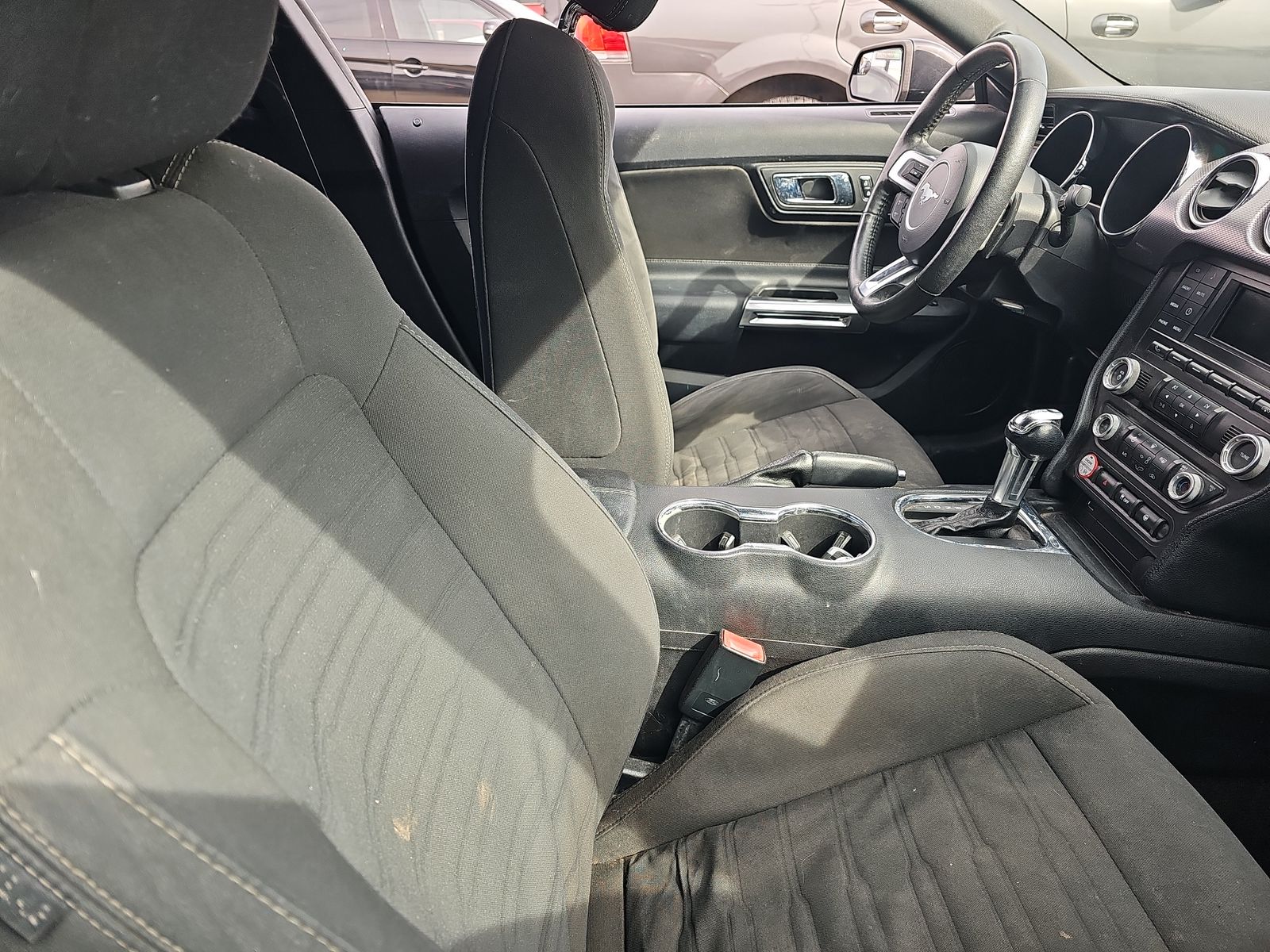 2017 Ford Mustang EcoBoost RWD