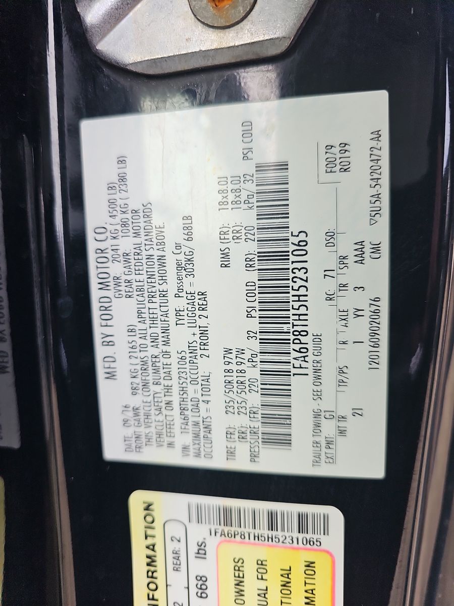 2017 Ford Mustang EcoBoost RWD