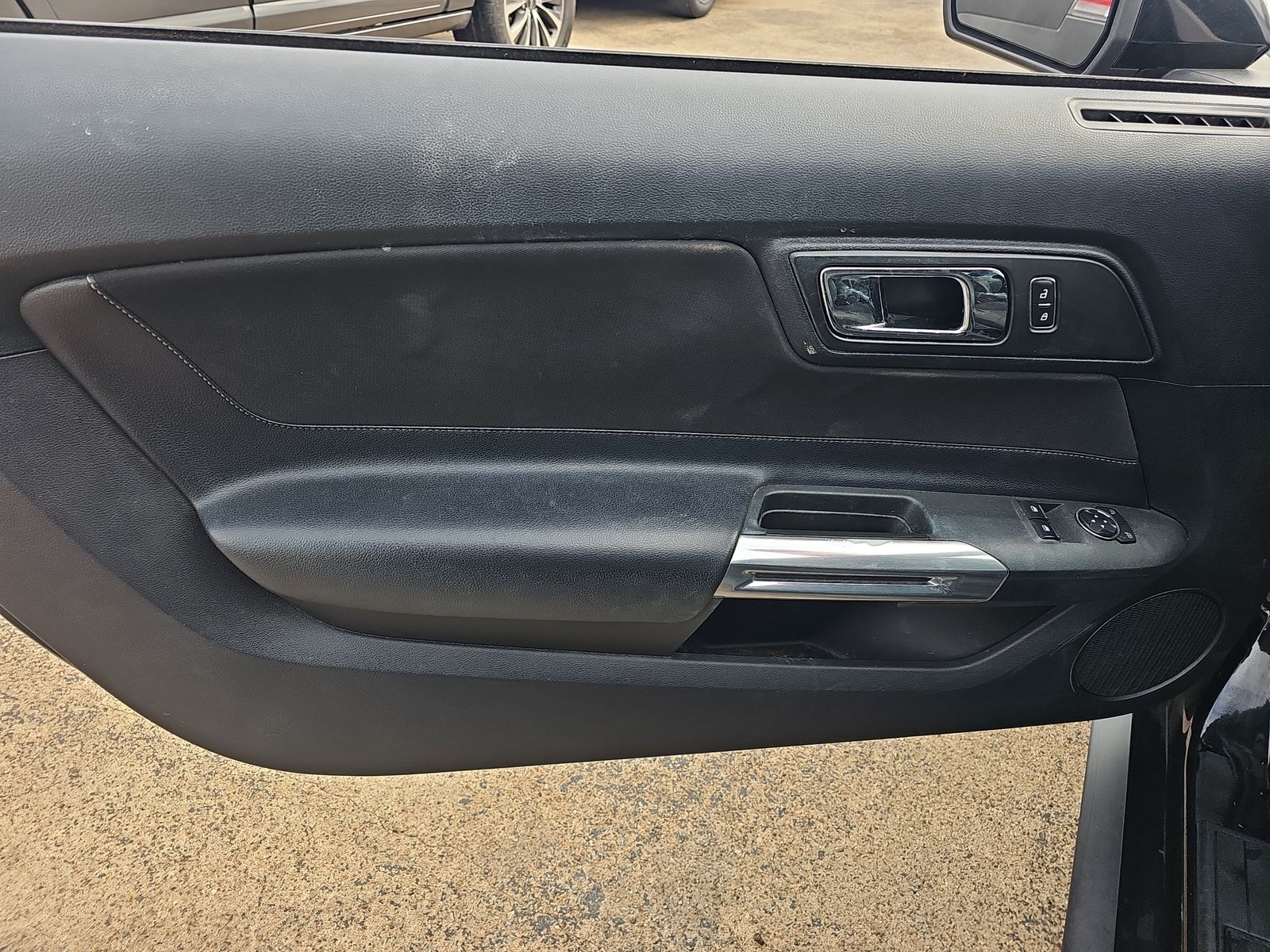 2017 Ford Mustang EcoBoost RWD