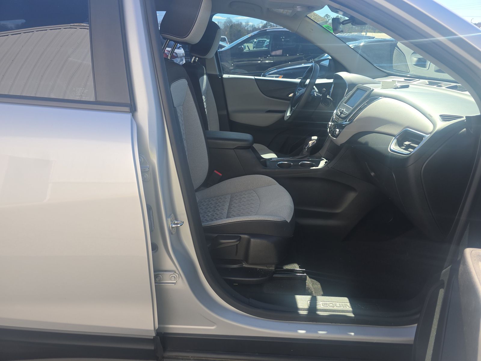2022 Chevrolet Equinox LS AWD