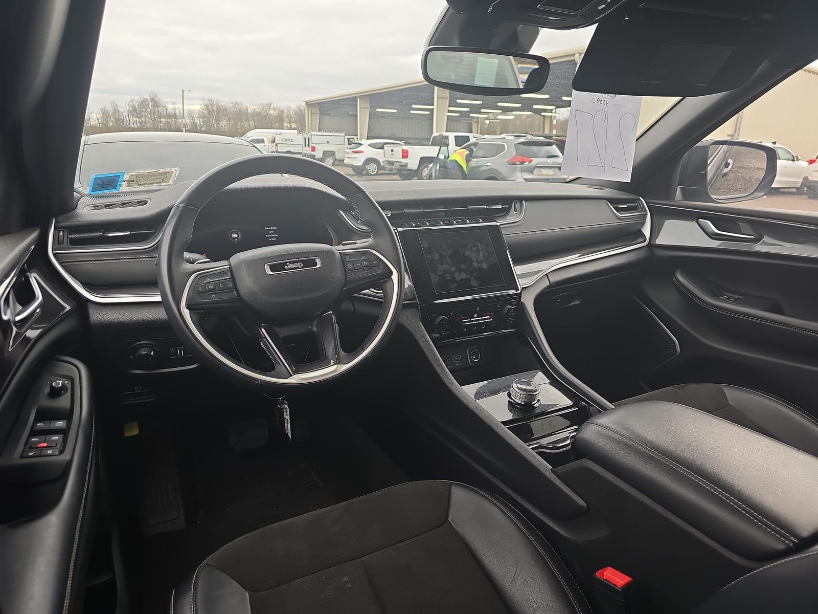 2022 Jeep Grand Cherokee Altitude AWD