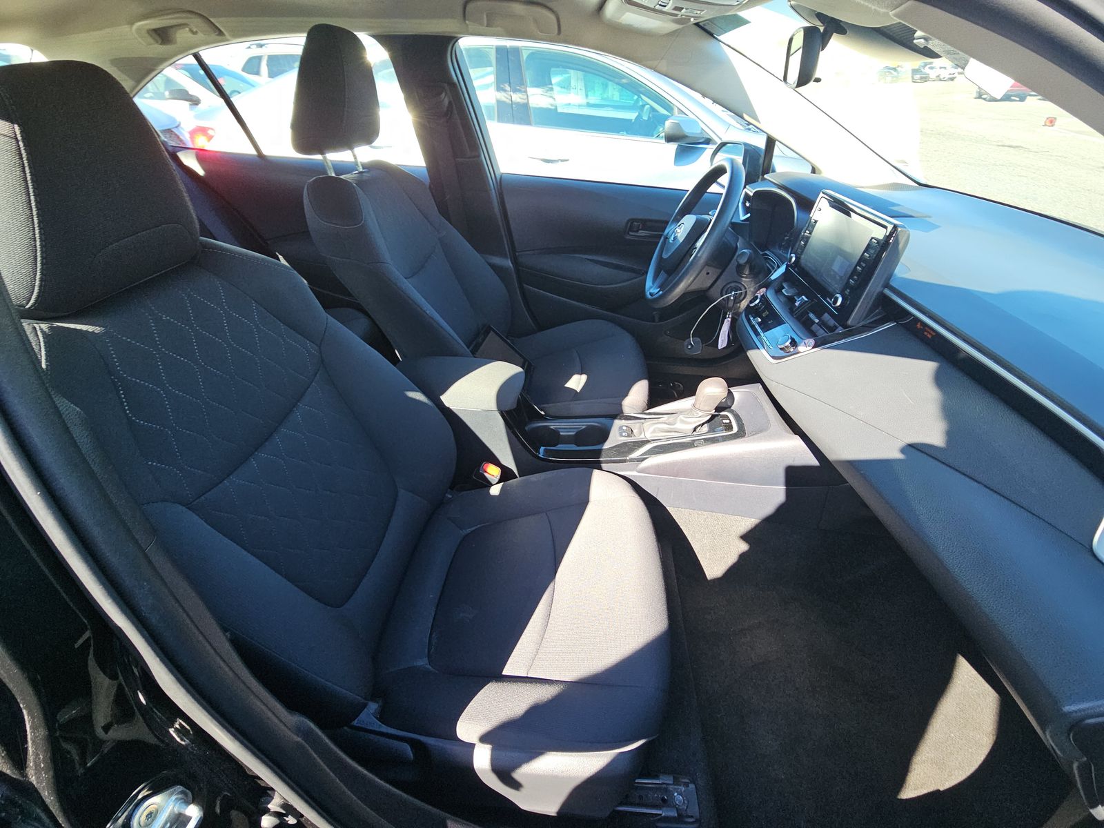 2022 Toyota Corolla LE FWD