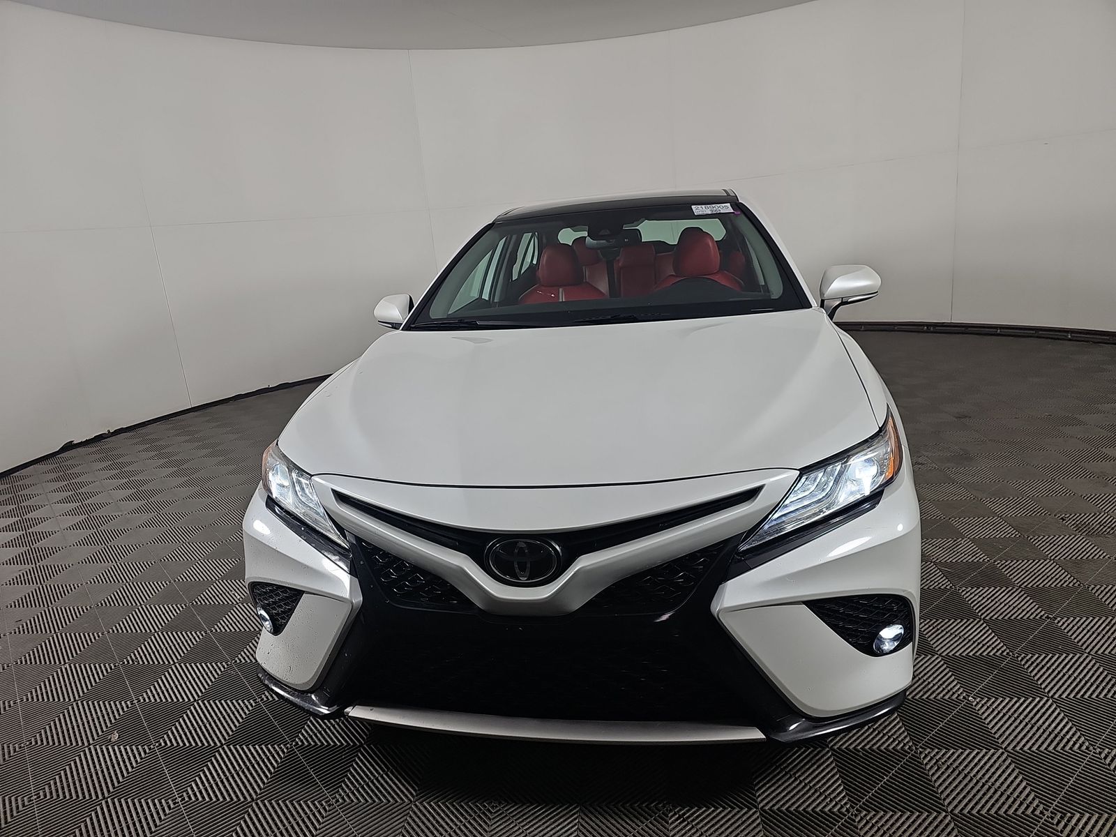2020 Toyota Camry XSE FWD