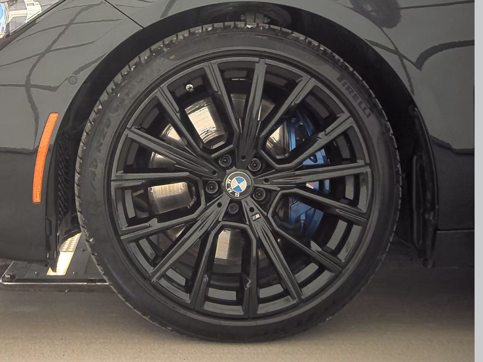 2022 BMW 7 Series 750i xDrive AWD