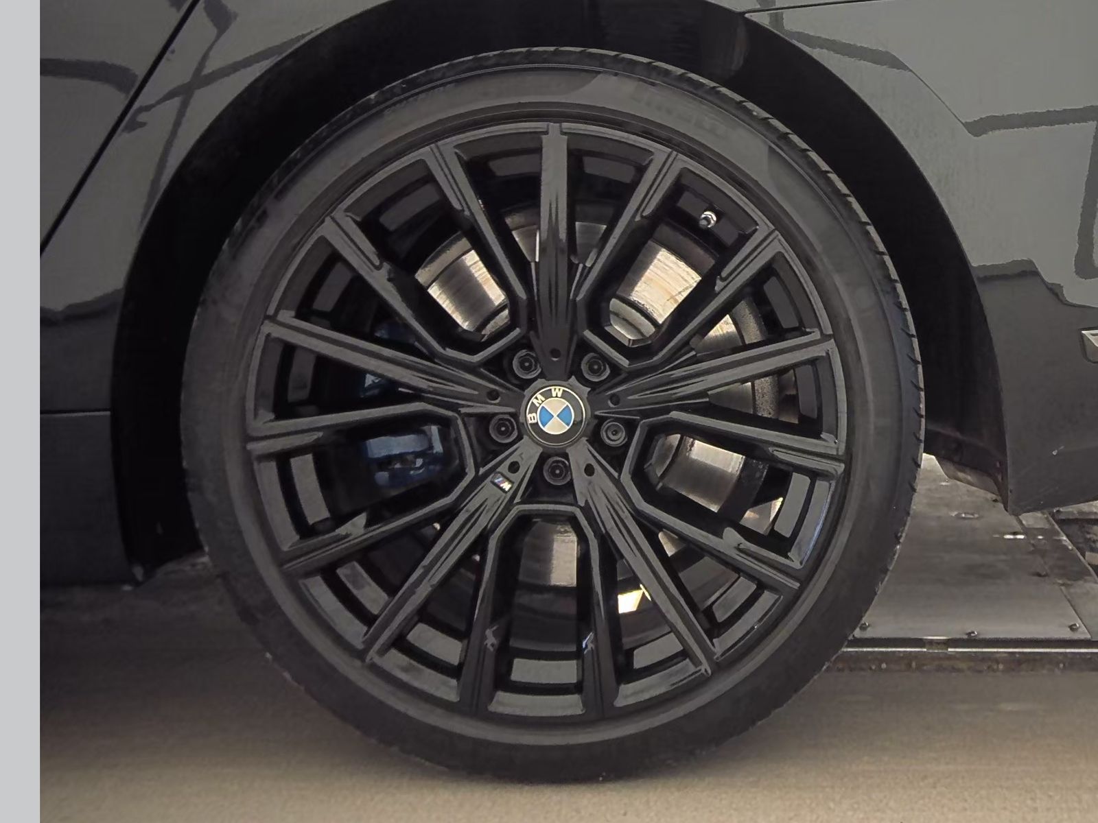 2022 BMW 7 Series 750i xDrive AWD