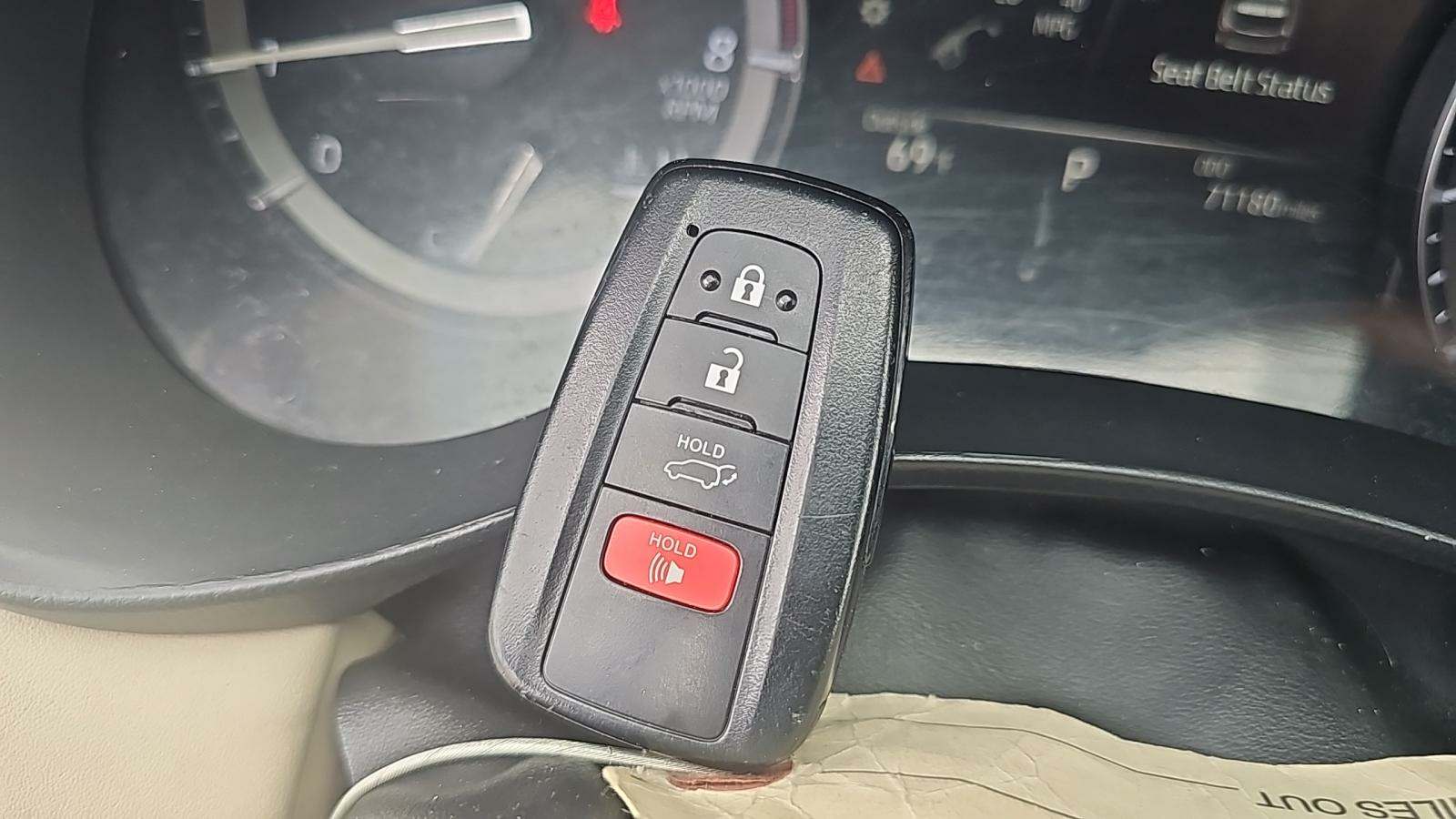 2021 Toyota Highlander XLE AWD