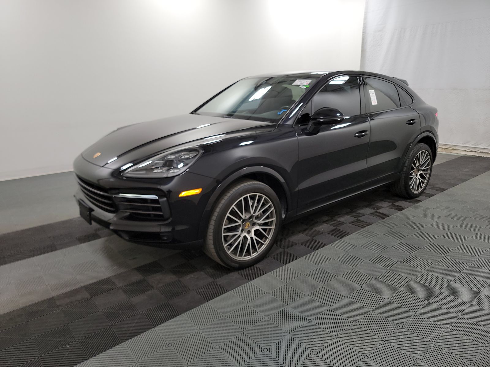2022 Porsche Cayenne Coupe Platinum Edition