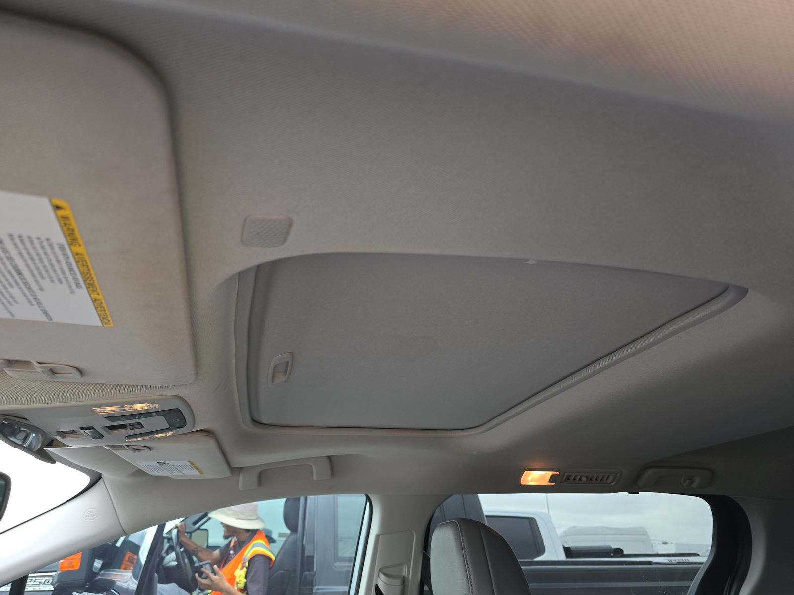 2022 Toyota Sienna XLE FWD