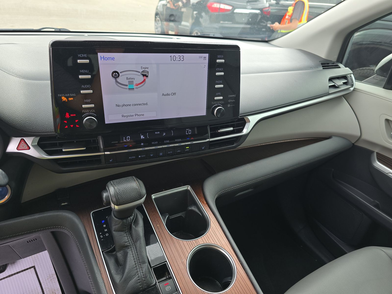 2022 Toyota Sienna XLE FWD