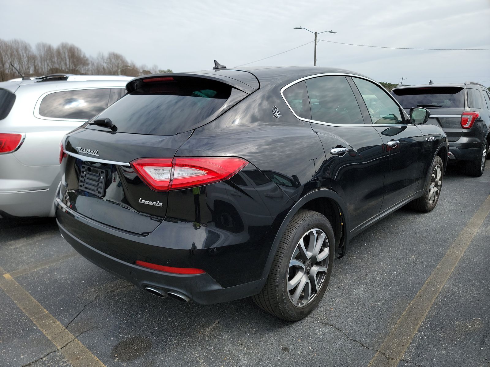 2017 Maserati Levante Base AWD