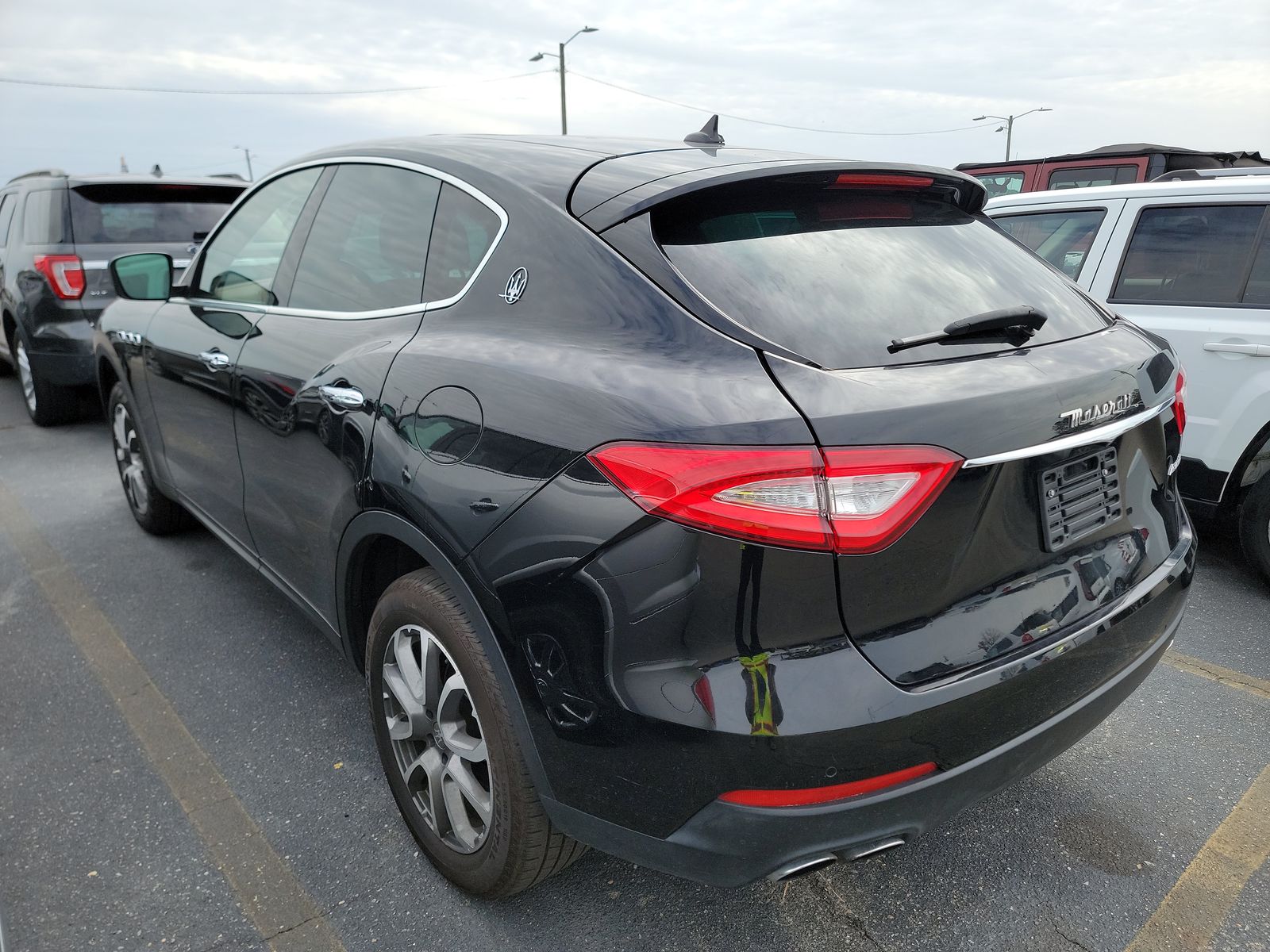 2017 Maserati Levante Base AWD