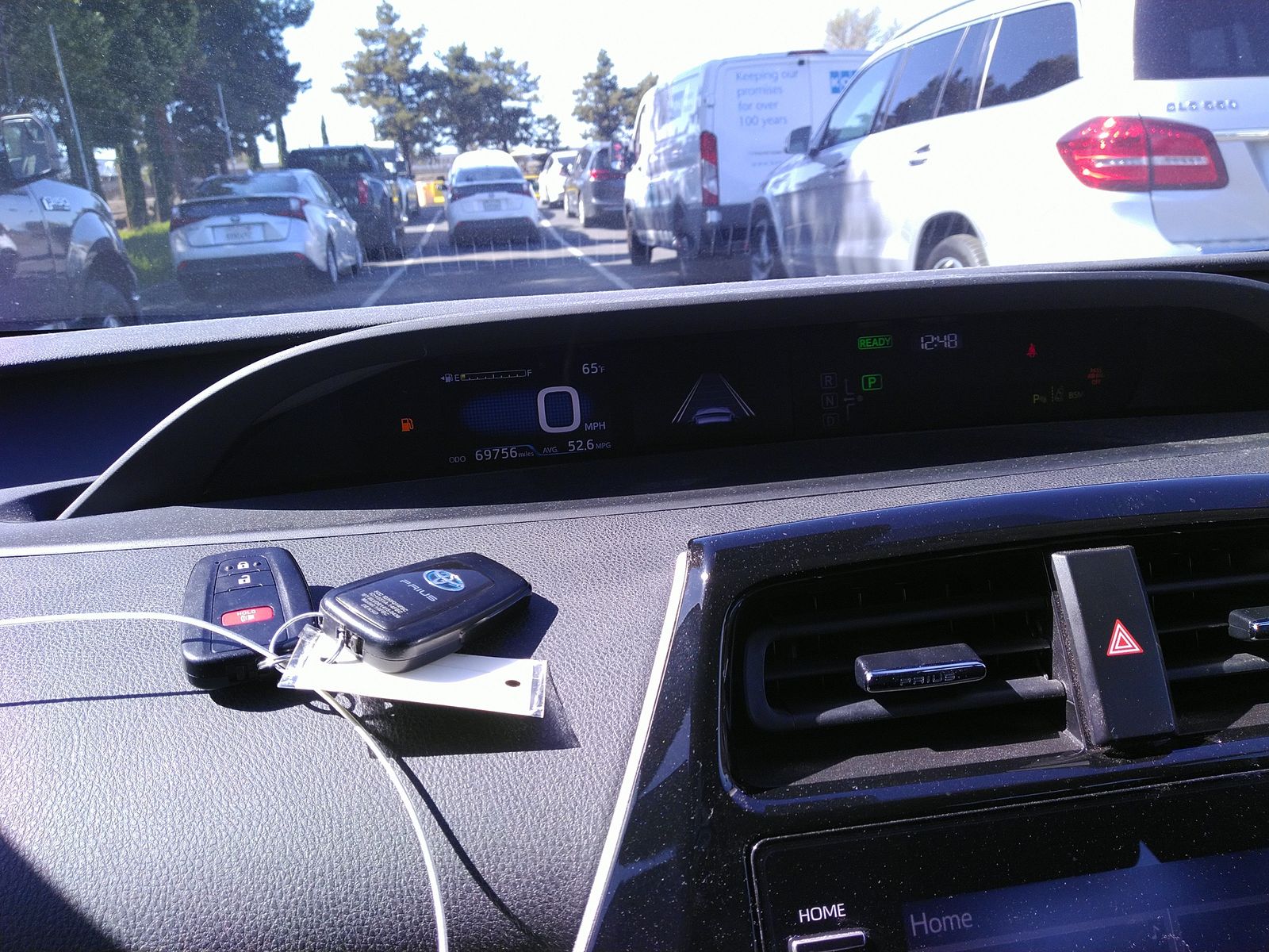 2020 Toyota Prius LE FWD